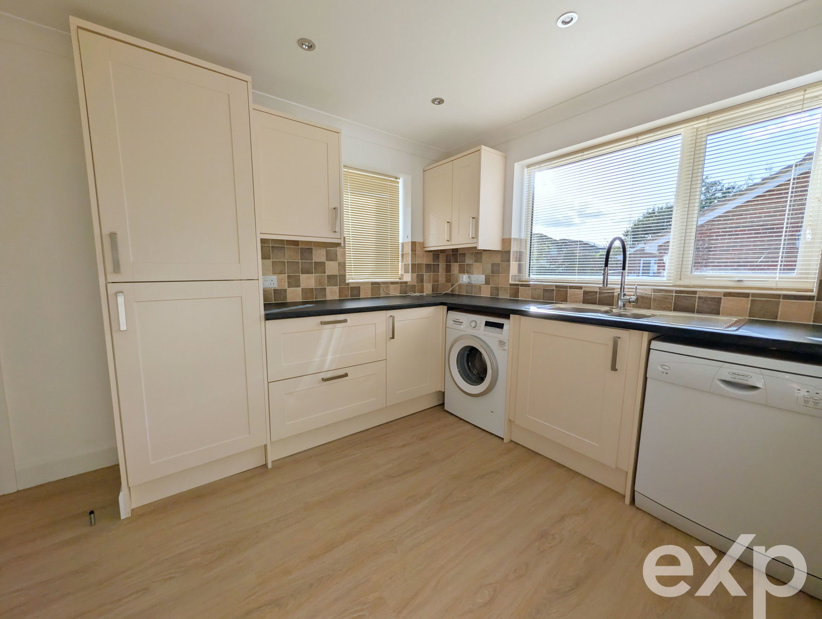 Bungalow for sale in Maidstone, Elder Close, Kingswood, Maidstone, ME17 3PR, 1249 m²