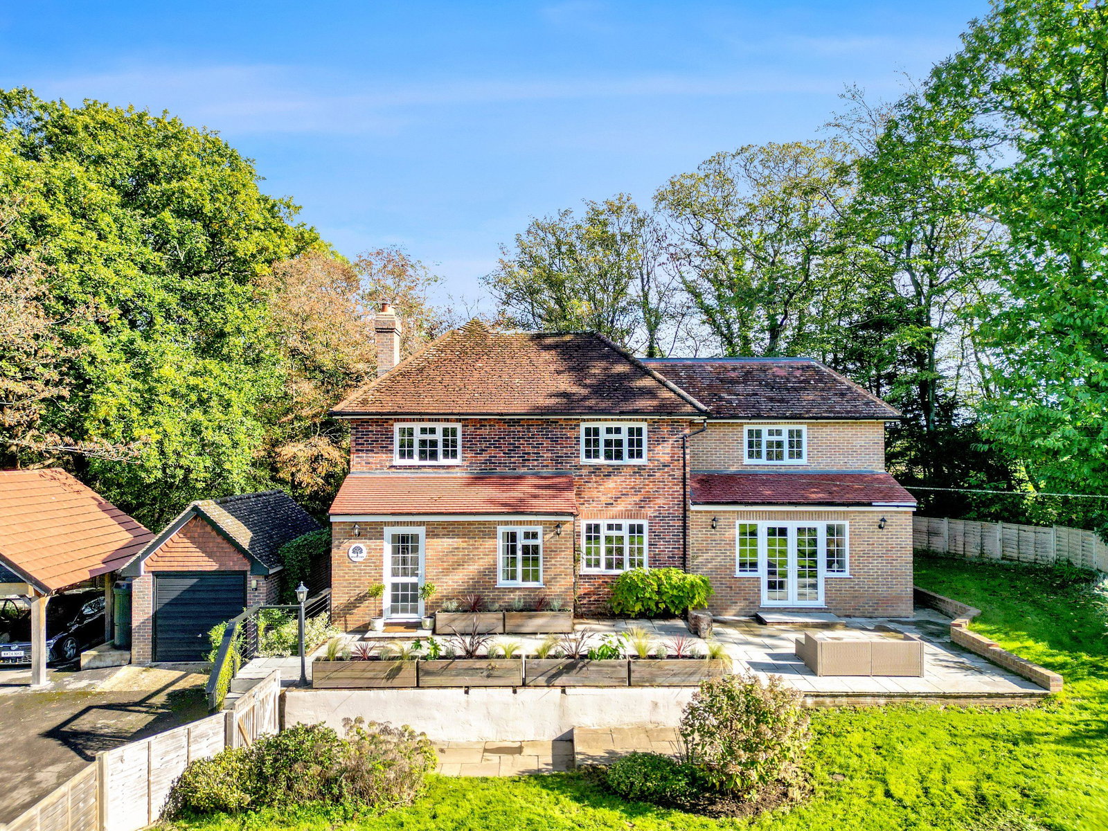 Detached House for sale in Hailsham, Woodlands, Hellingly, BN27, 2151 m²