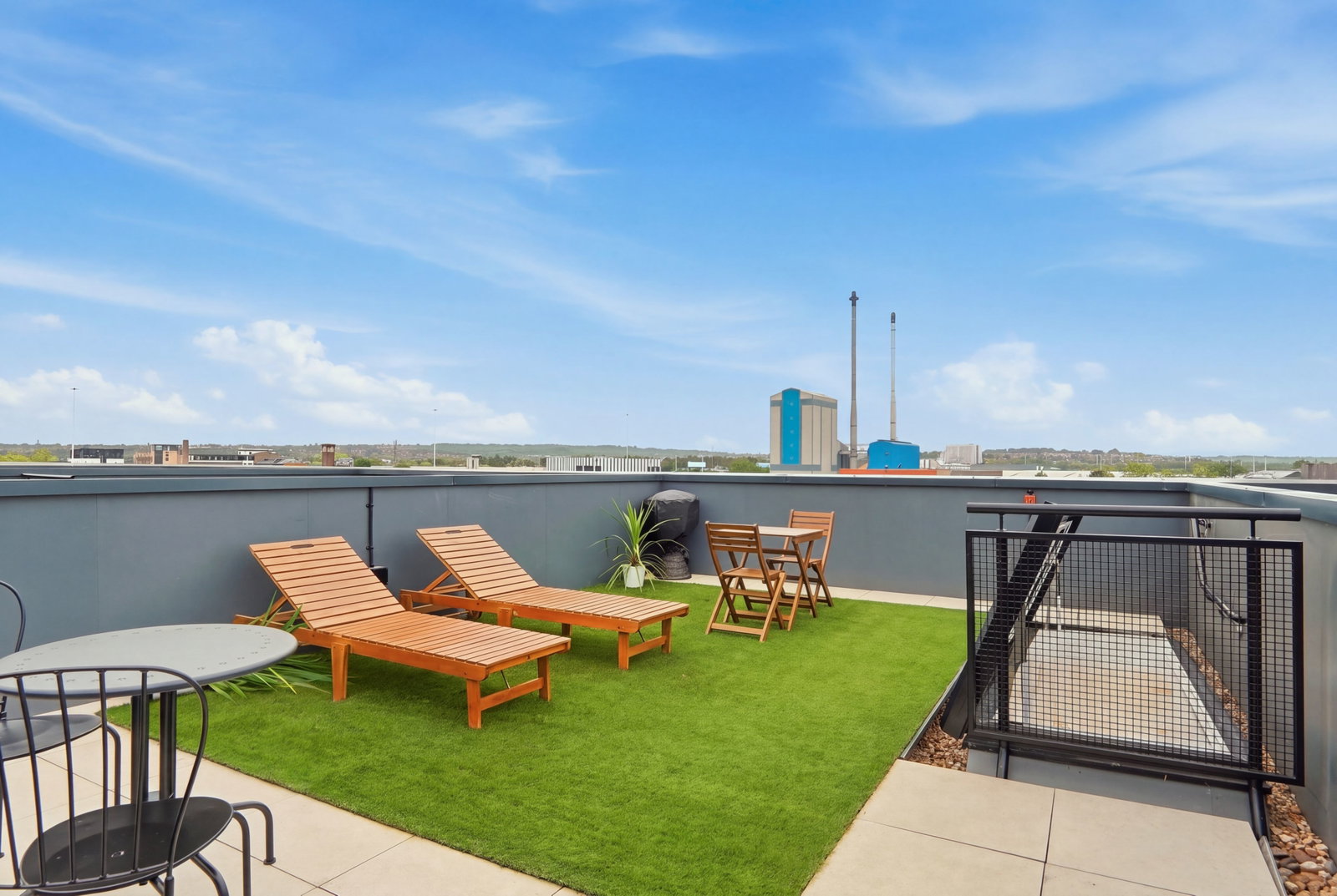 Terraced House for sale in Leeds, Solar Avenue, Leeds, LS9 8FU, 1252 m²
