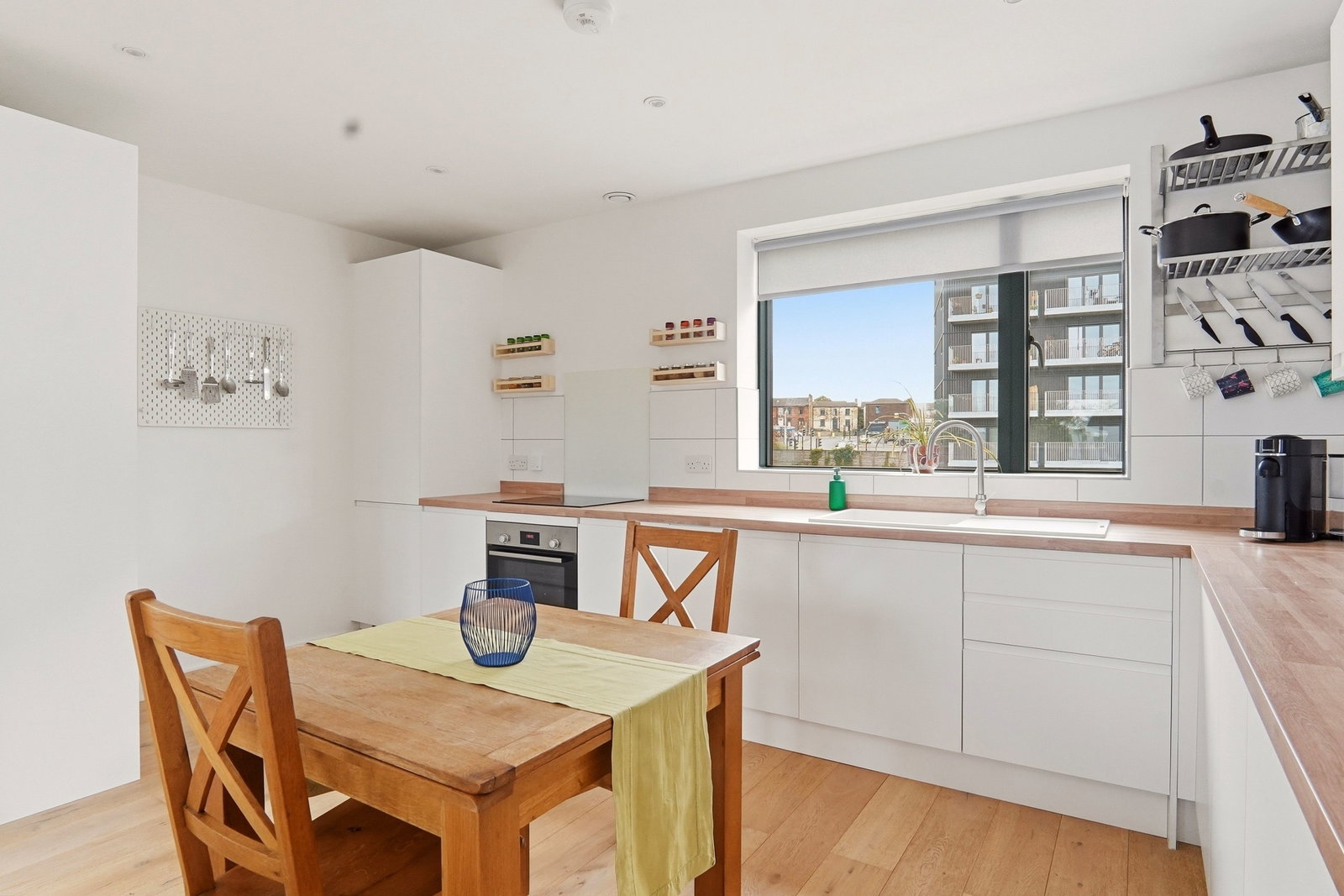 Terraced House for sale in Leeds, Solar Avenue, Leeds, LS9 8FU, 1252 m²