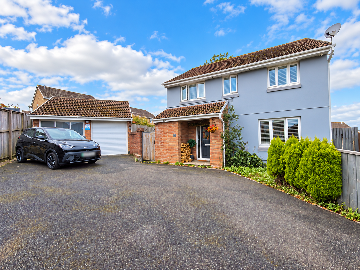 Detached House for sale in Swansea, Llys Penpant, Llangyfelach, Swansea