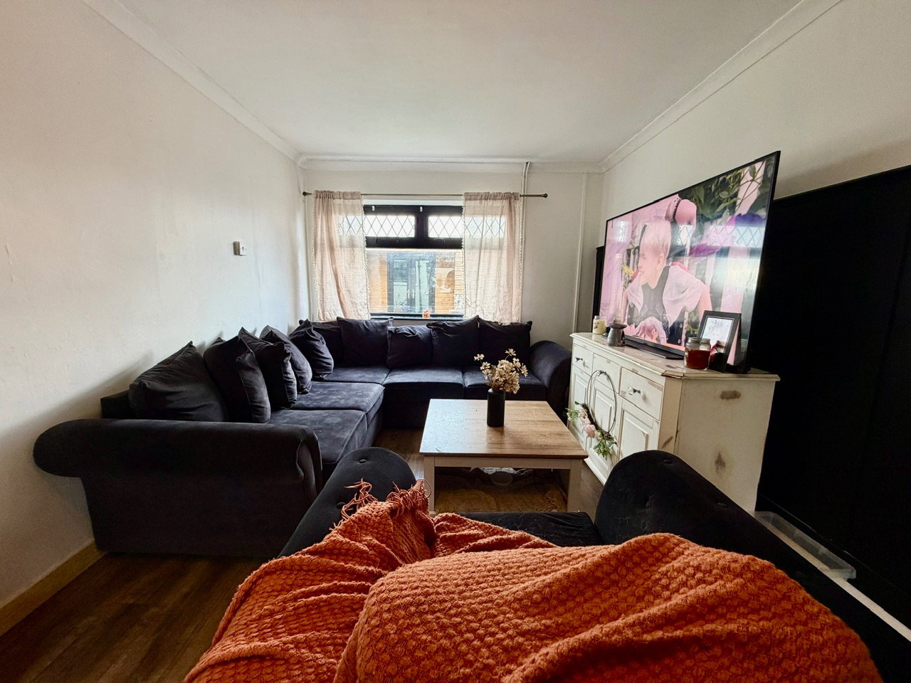 Semi Detached House for sale in Treharris, Twynygarreg, Treharris, CF46 5RL