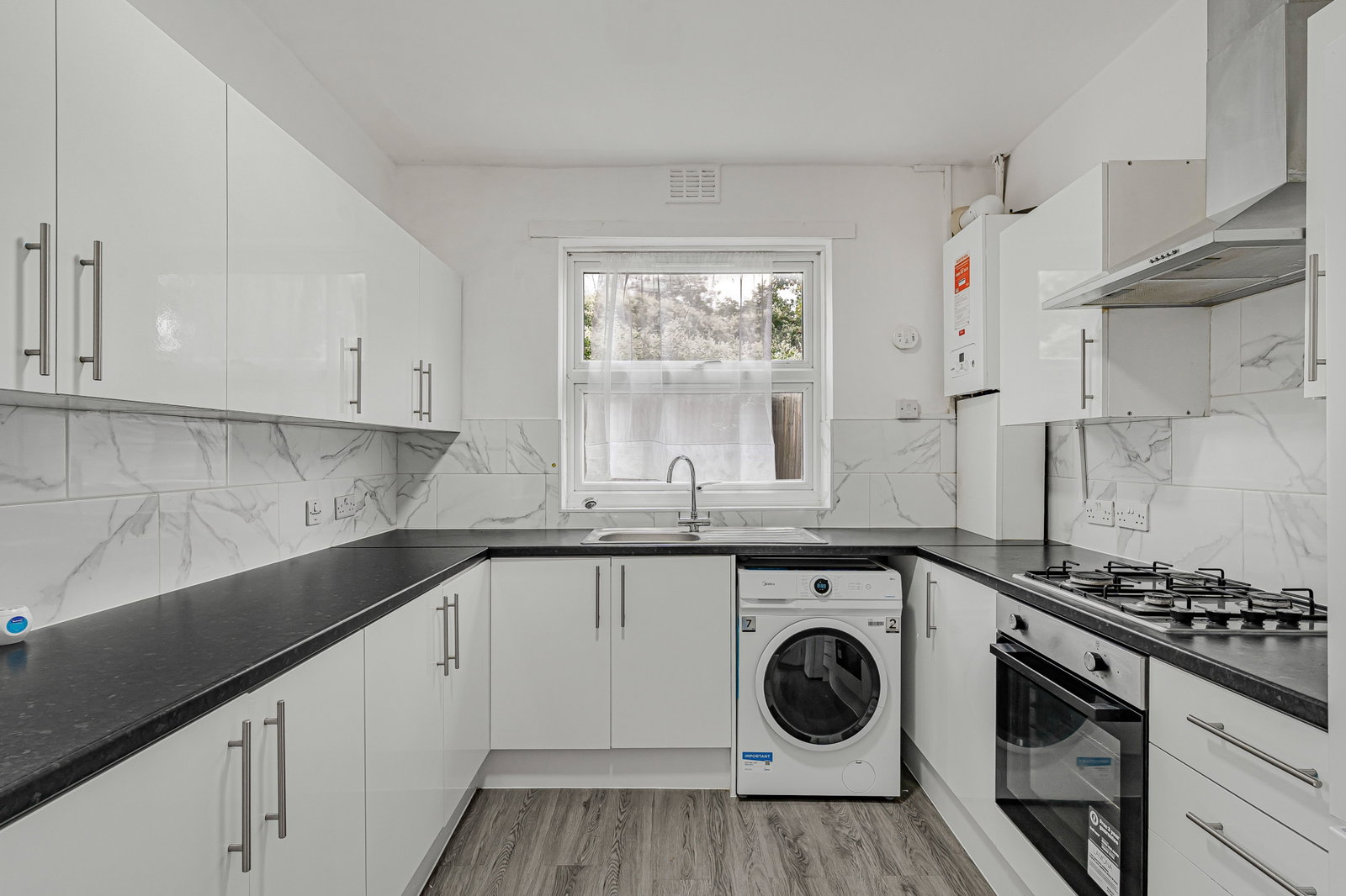 Terraced House for sale in London, Parish Lane, London, SE20, 1000 m²