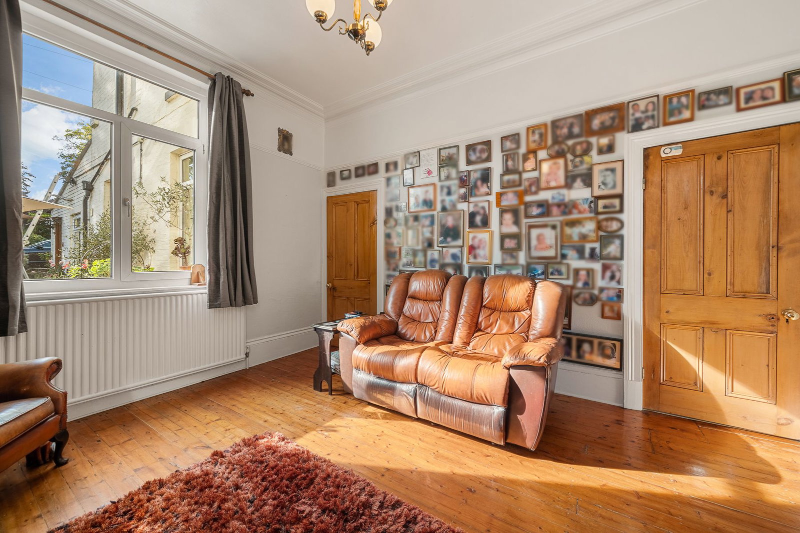 Semi Detached House for sale in Hyde, Stockport Road, Hyde, SK14 5QG