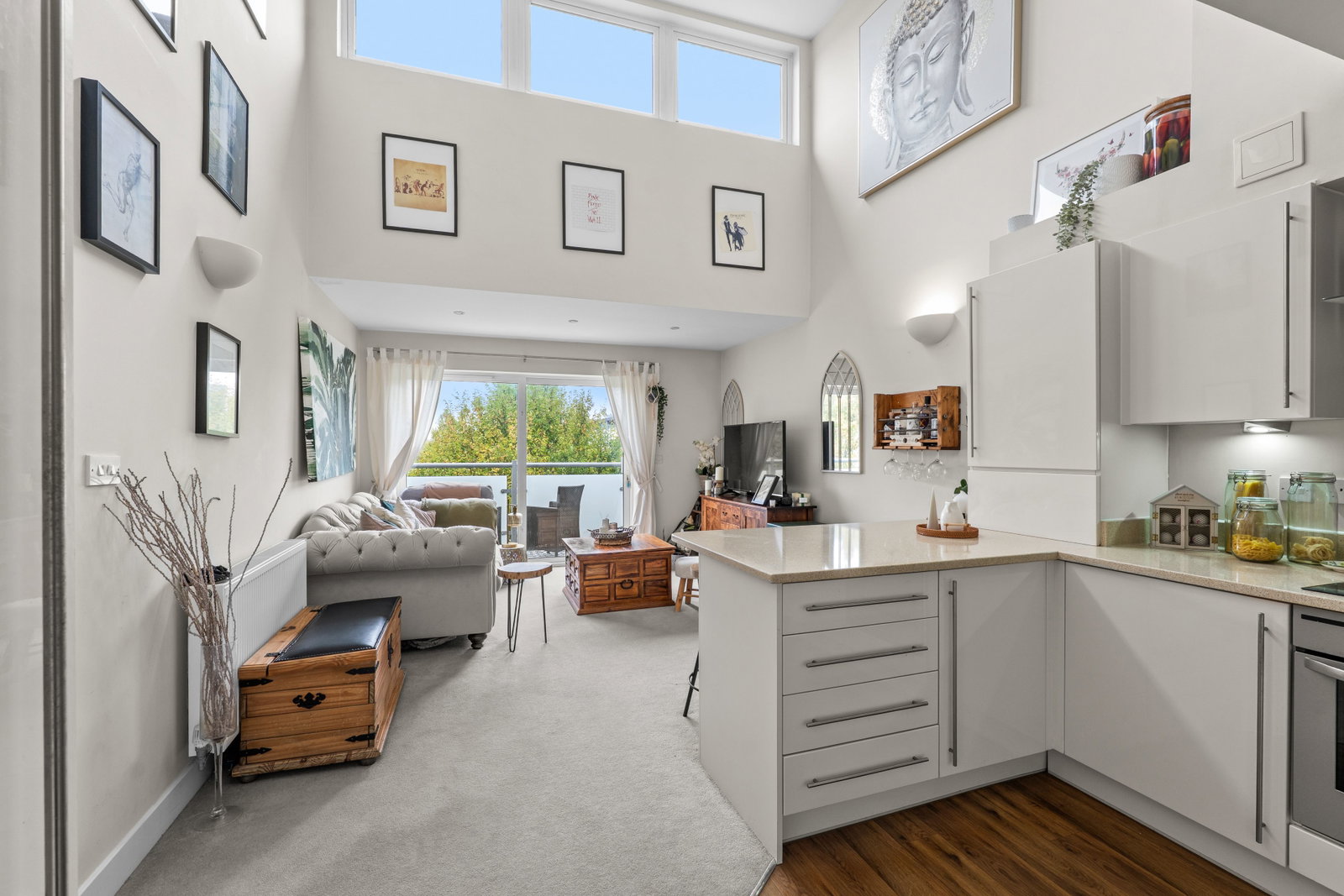 Flat for sale in Redhill, Canalside, Redhill, RH1, 489 m²