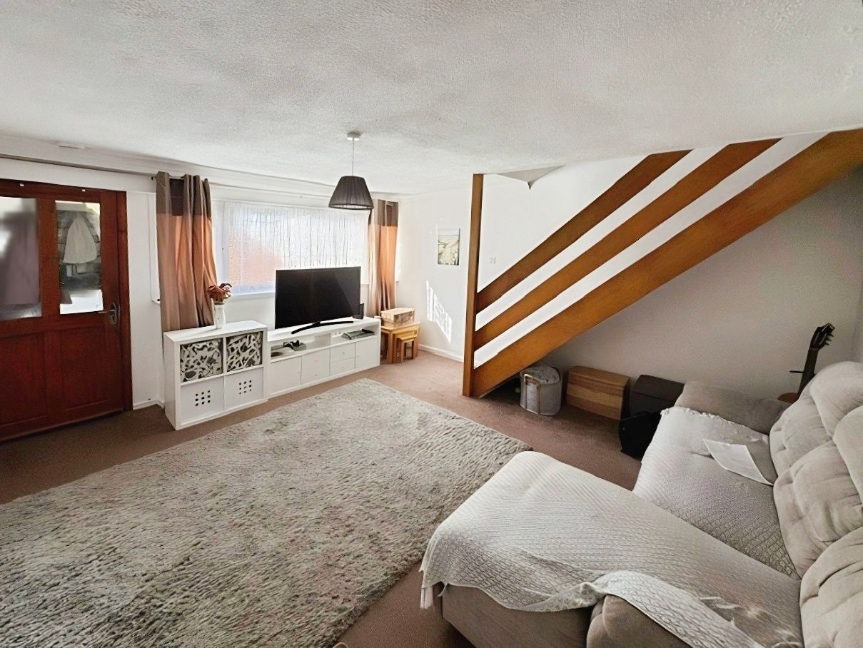 End Of Terrace House for sale in Nuneaton, Golf Drive, Nuneaton, CV11 6LY