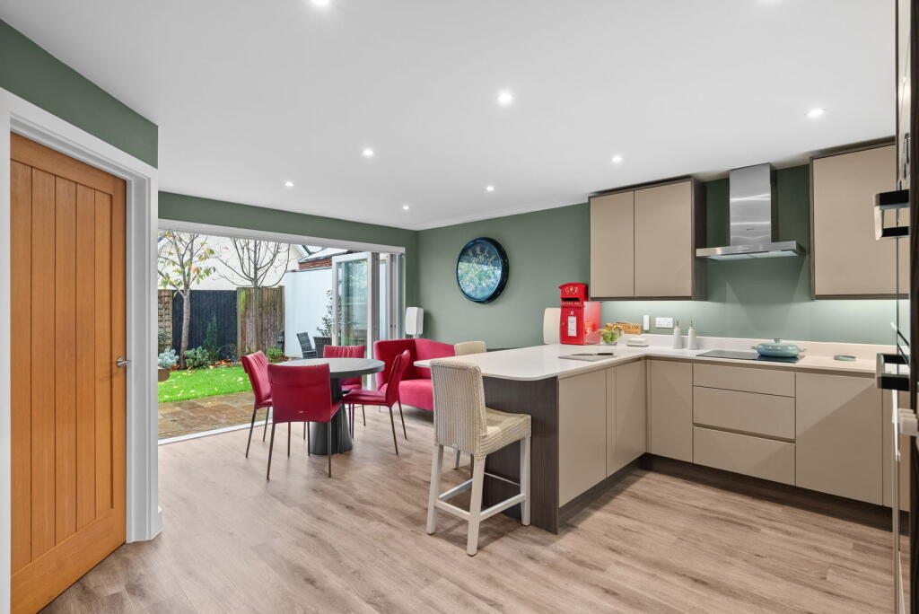 Semi Detached House for sale in Newport, Whiteditch lane , Newport, Essex, CB11 3UD, 1825 m²
