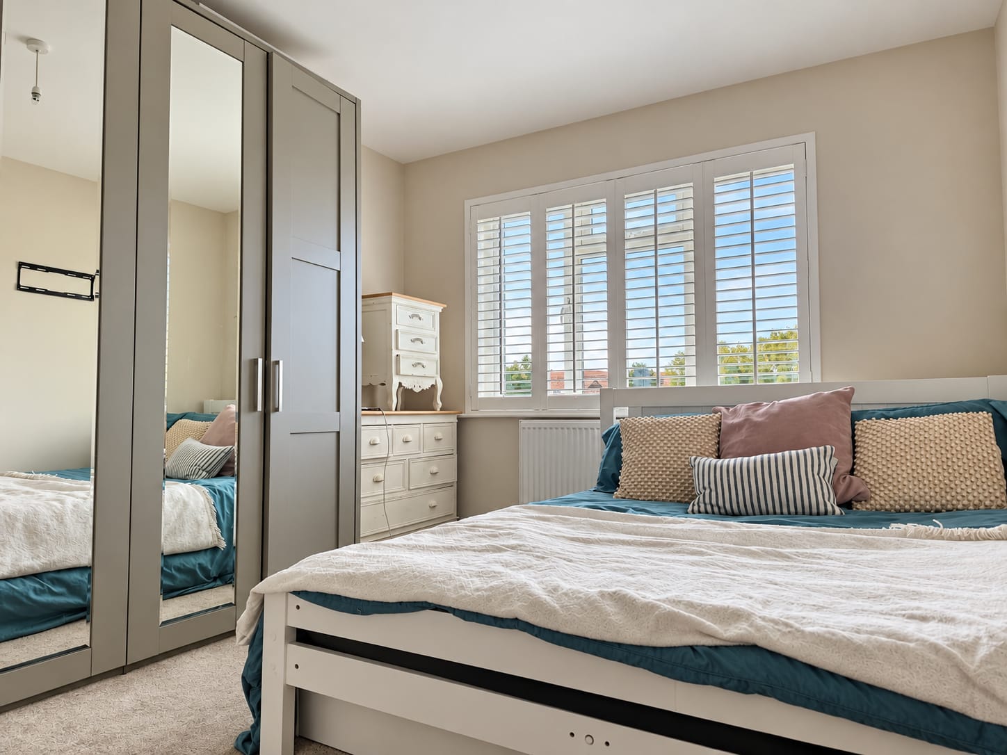 Semi Detached House for sale in Canterbury, Hawthorn Avenue, Canterbury, CT2 7PR