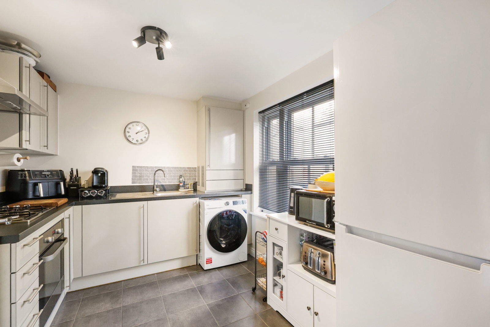 End Of Terrace House for sale in Colchester, Infantry Terrace, Military Road, Colchester, CO1 2FQ, 844 m²