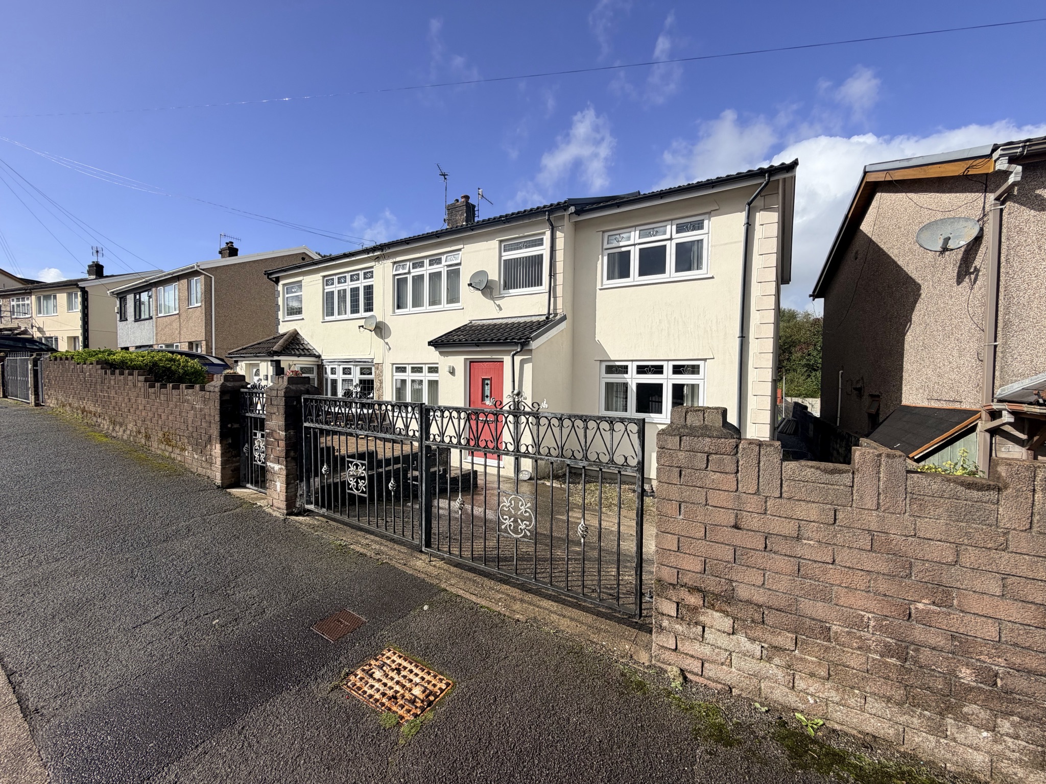 Semi Detached House for sale in Maesteg, Yr-Ysfa, Maesteg, CF34 9BE