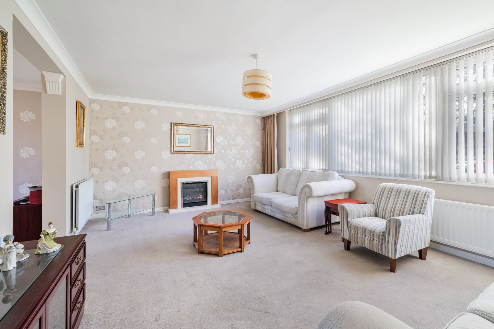 Flat for sale in Epsom, Avenue Road, Epsom, KT18 7QX