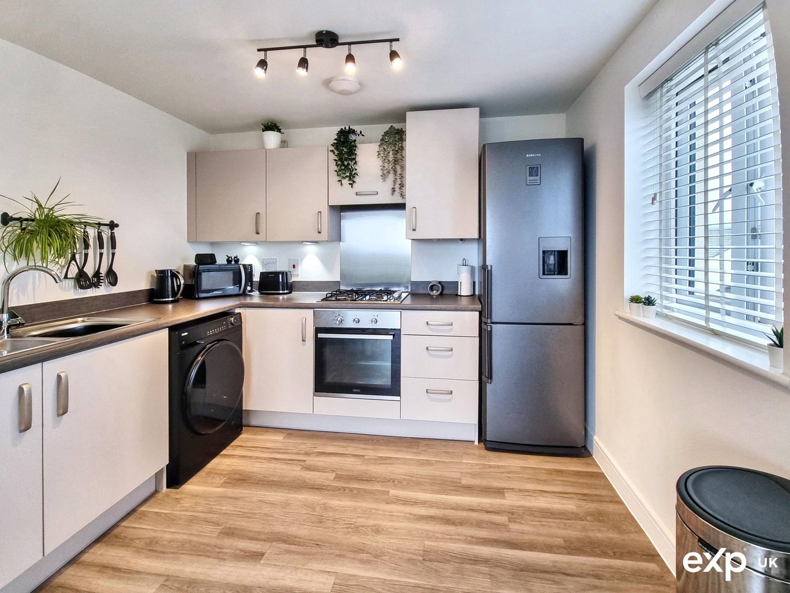 Flat for sale in Newton Abbot, Betony Drive, Newton Abbot, Devon, TQ12 1UA