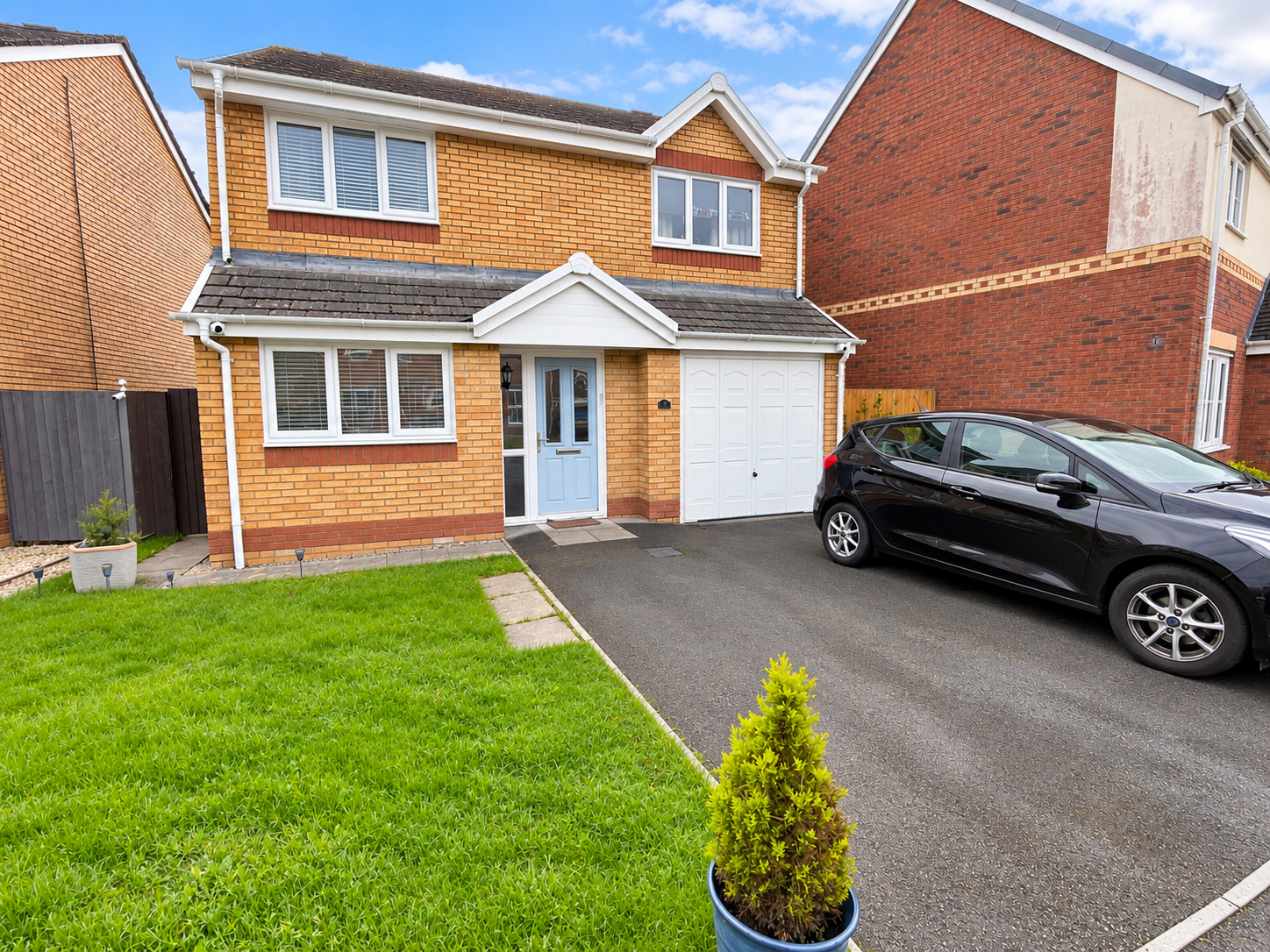 Detached House for sale in Swansea, Herbert Thomas Way, Birchgrove, Swansea