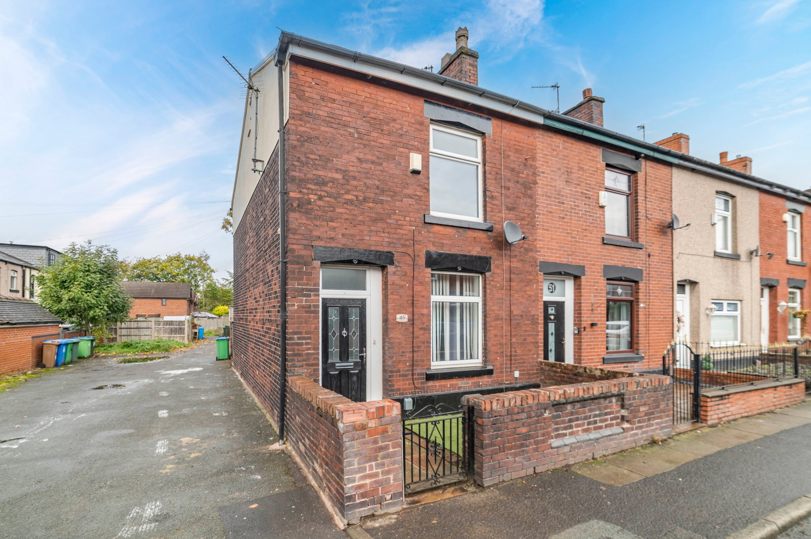 End Of Terrace House for sale in Heywood, Promenade Street, Heywood, 760 m²