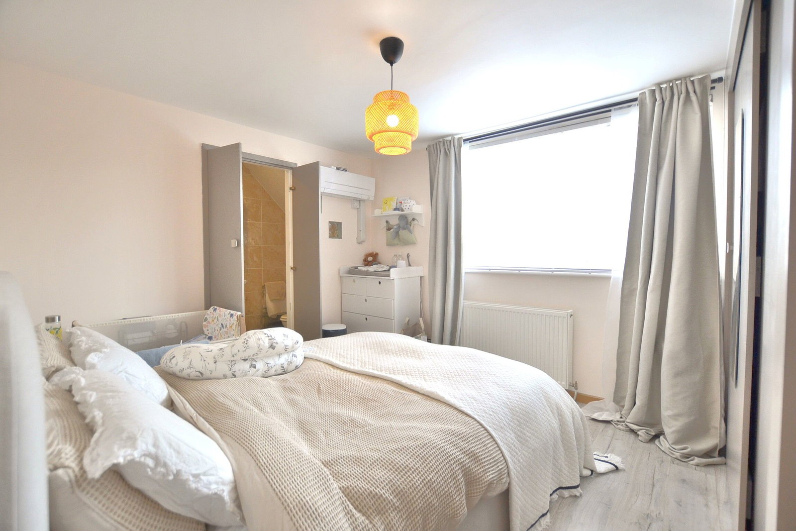 Semi Detached House for sale in Gloucester, Chosen Way, Hucclecote, GL3