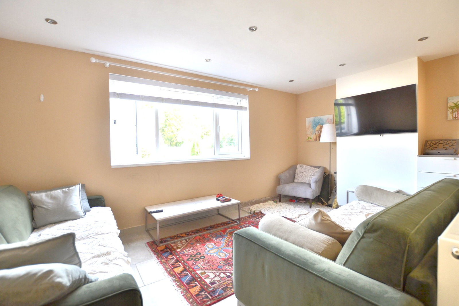 Semi Detached House for sale in Gloucester, Chosen Way, Hucclecote, GL3