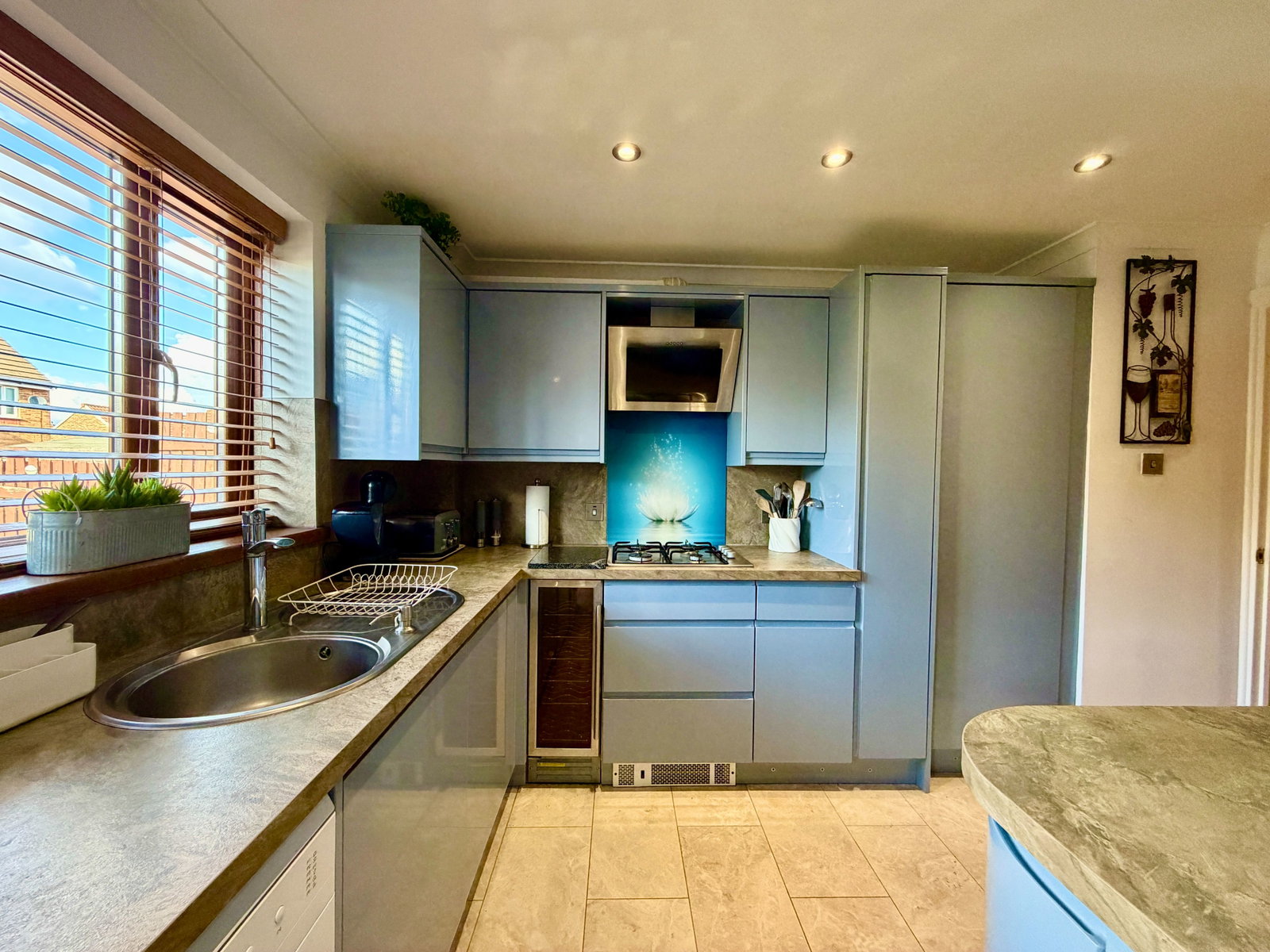 Detached House for sale in Blackwood, Rhodfa Glascoed, Blackwood, NP12 1GW