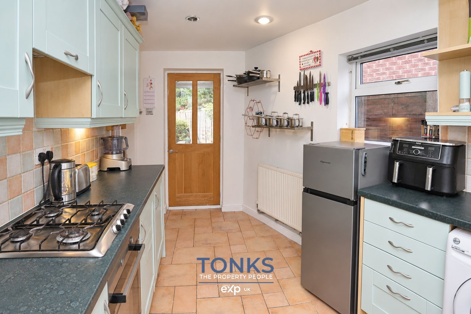 Semi Detached House for sale in Halesowen, Sandringham Road, Halesowen, B62 8TJ