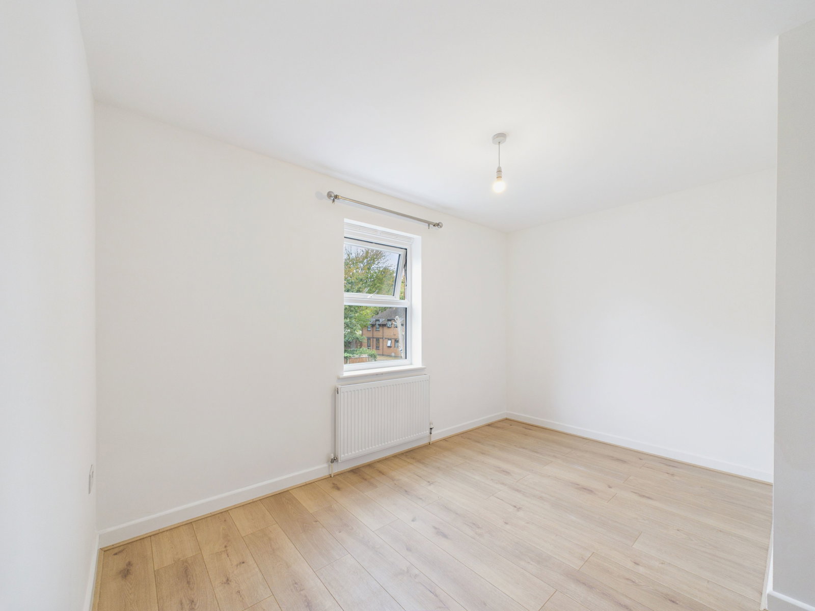 Flat for sale in Enfield, Derby Road, Enfield, EN3 4AW