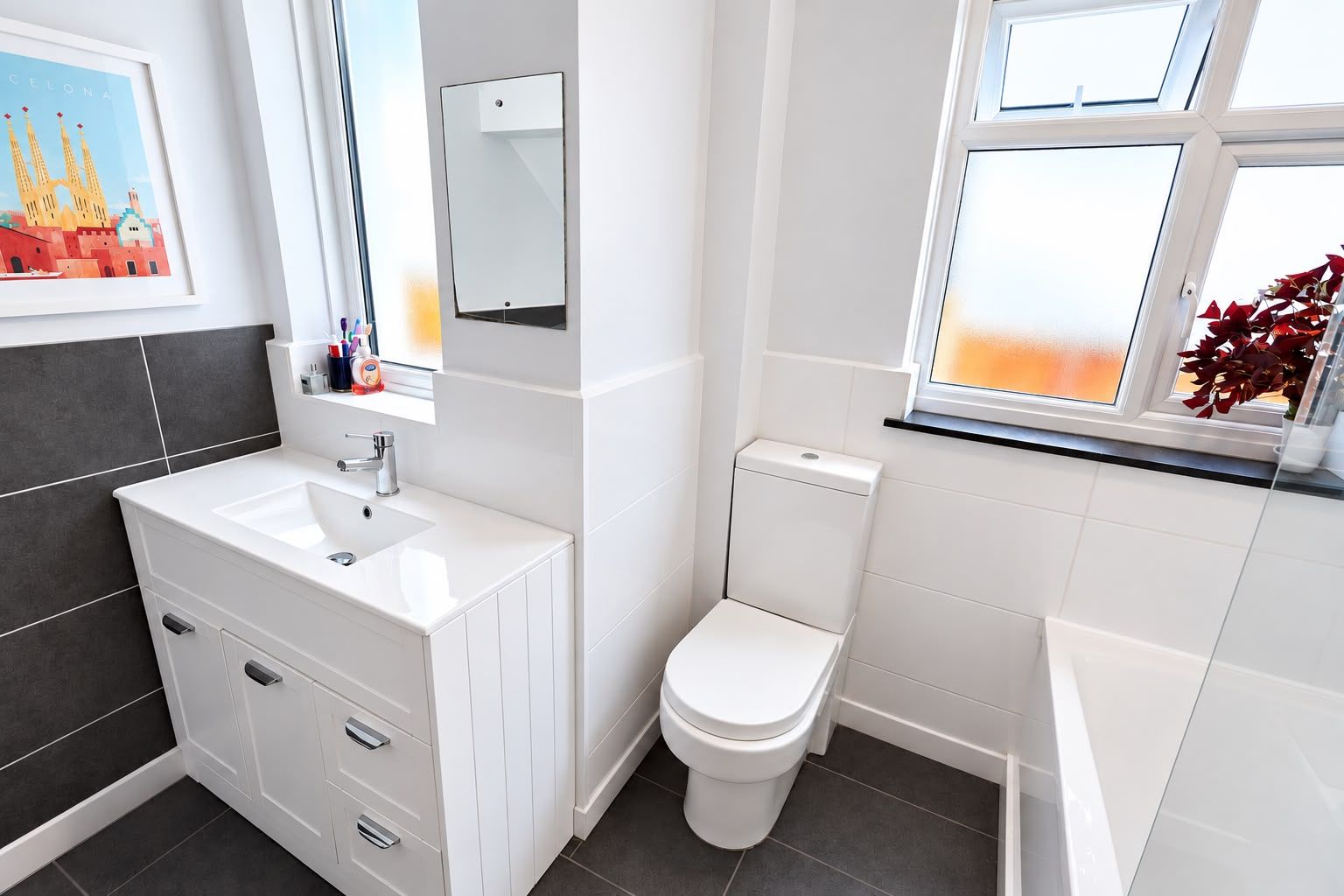 Semi Detached House for sale in Orpington, Georges Close, Orpington, BR5 3JR, 1184 m²