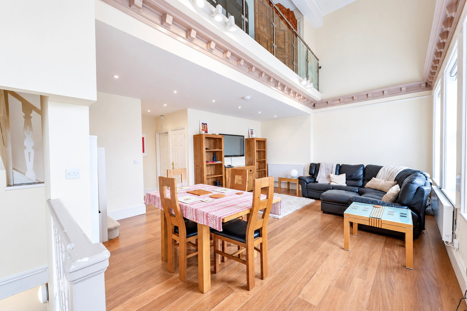 Flat for sale in Tunbridge Wells, Mount Pleasant Road, Tunbridge Wells, TN1 1RT
