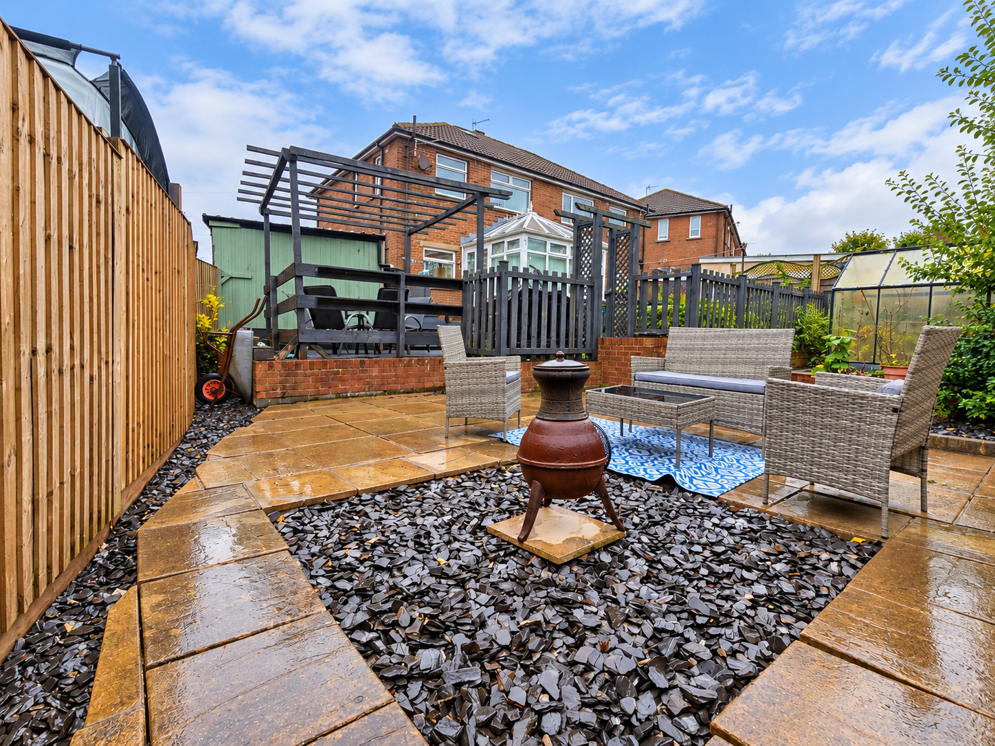 Semi Detached House for sale in Bradford, Weston Vale Road, Queensbury, Bradford, BD13 2HY