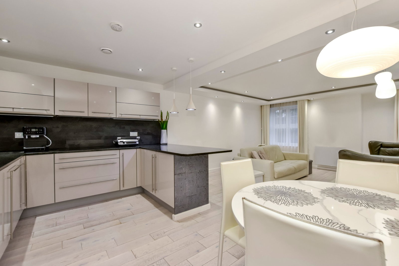Apartment for sale in Watford, Colnhurst Road, Watford, WD17 4BW