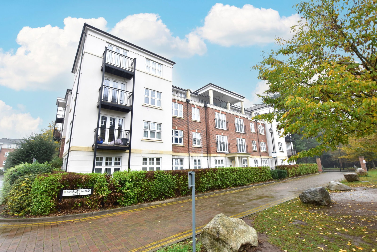 Apartment for sale in Watford, Colnhurst Road, Watford, WD17 4BW