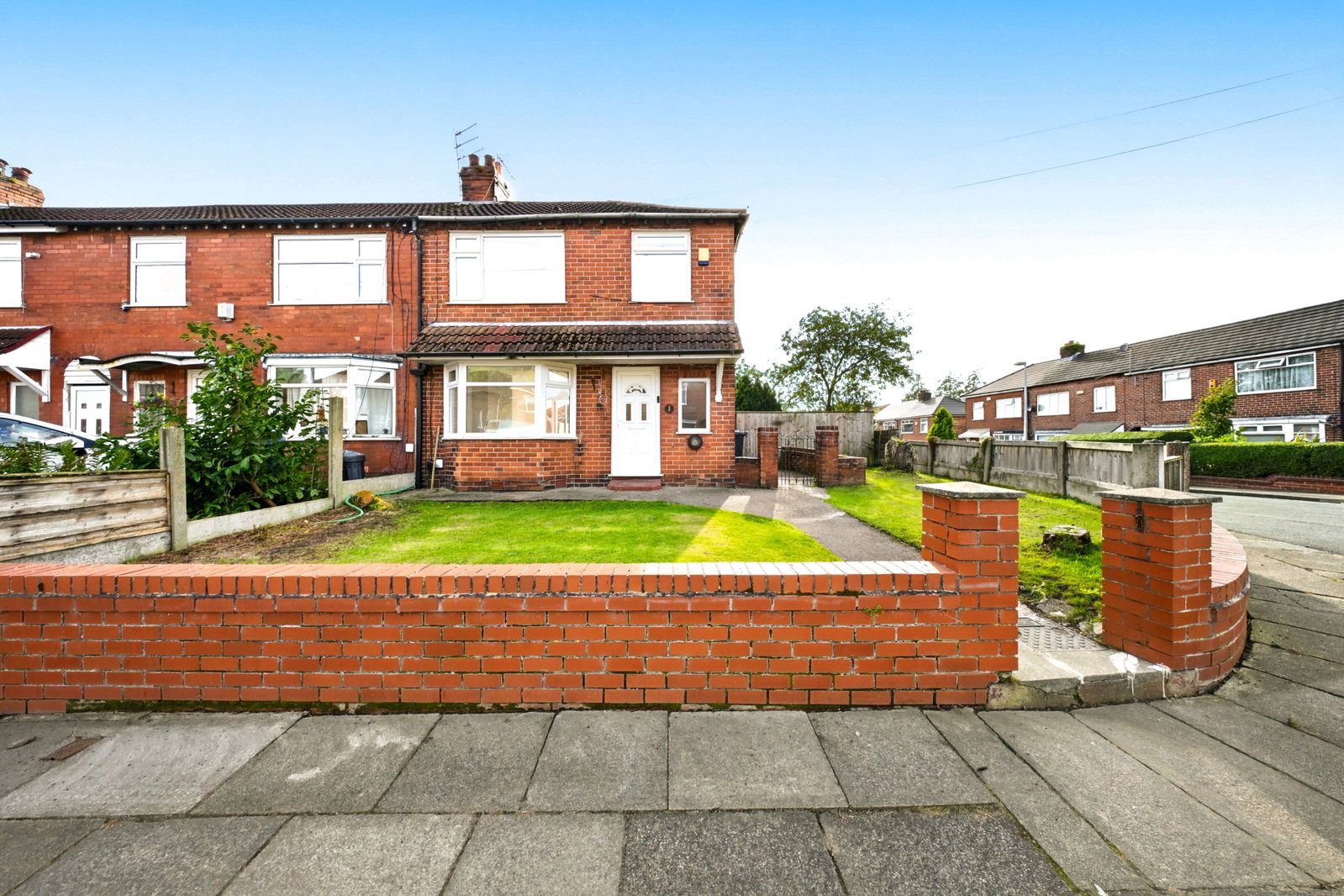 End Of Terrace House for sale in Manchester, Dearden Avenue, Little Hulton, Manchester, M38 9GH