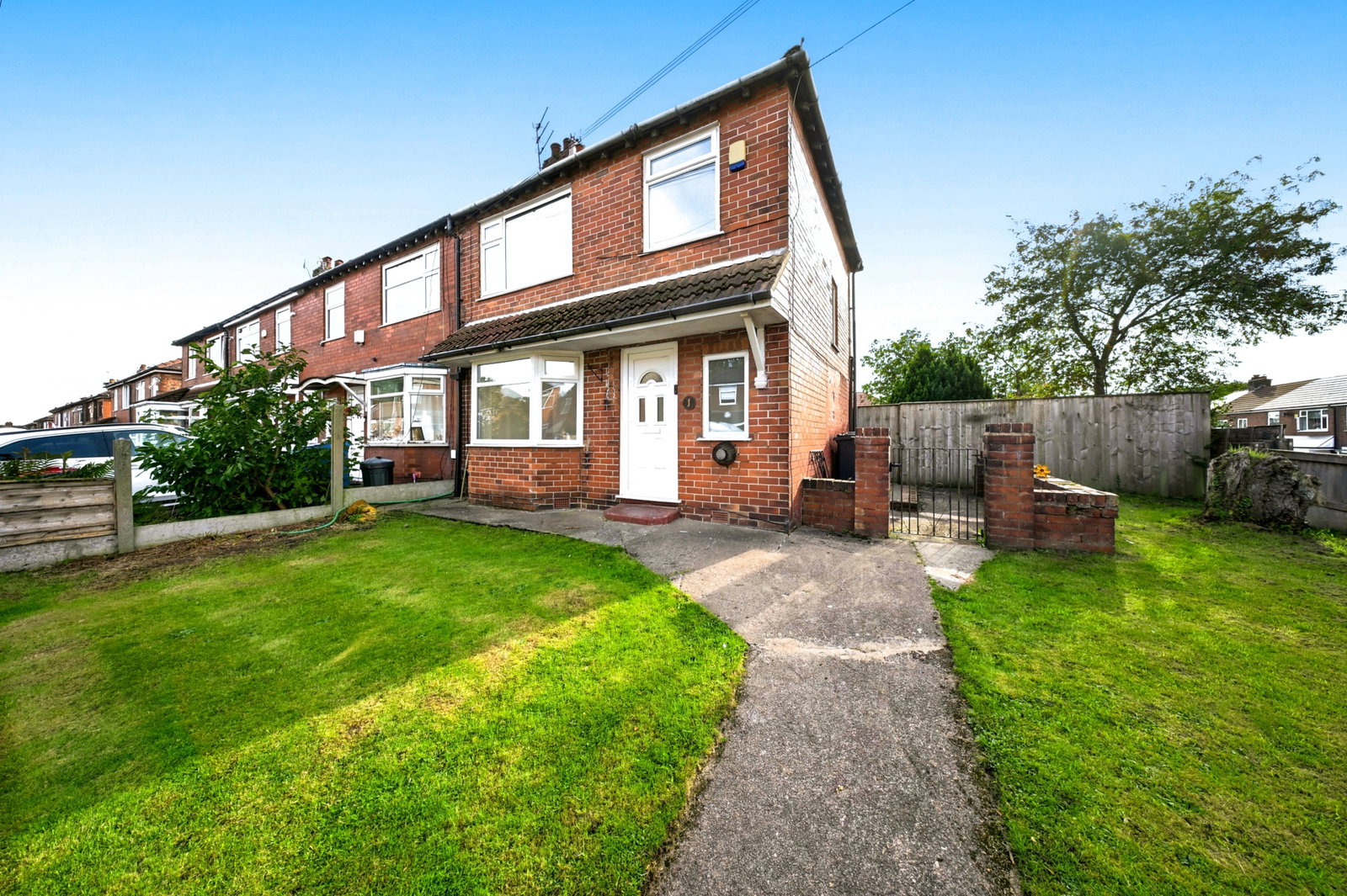 End Of Terrace House for sale in Manchester, Dearden Avenue, Little Hulton, Manchester, M38 9GH