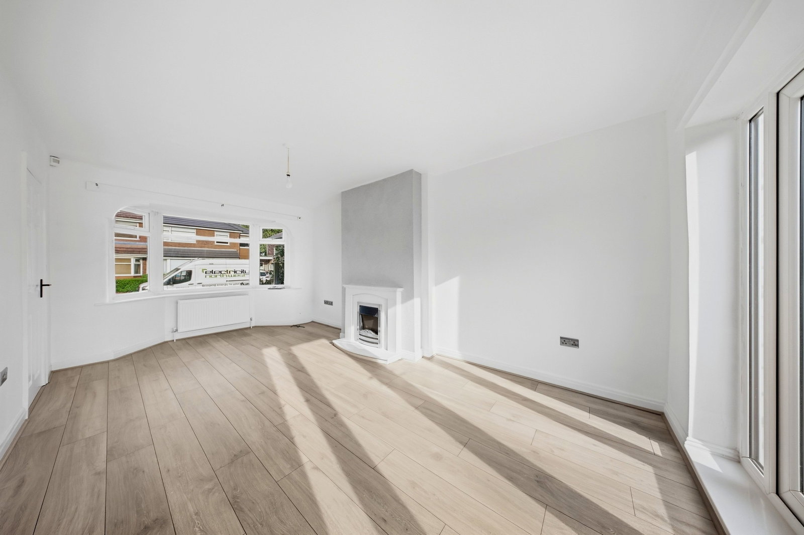 End Of Terrace House for sale in Manchester, Dearden Avenue, Little Hulton, Manchester, M38 9GH
