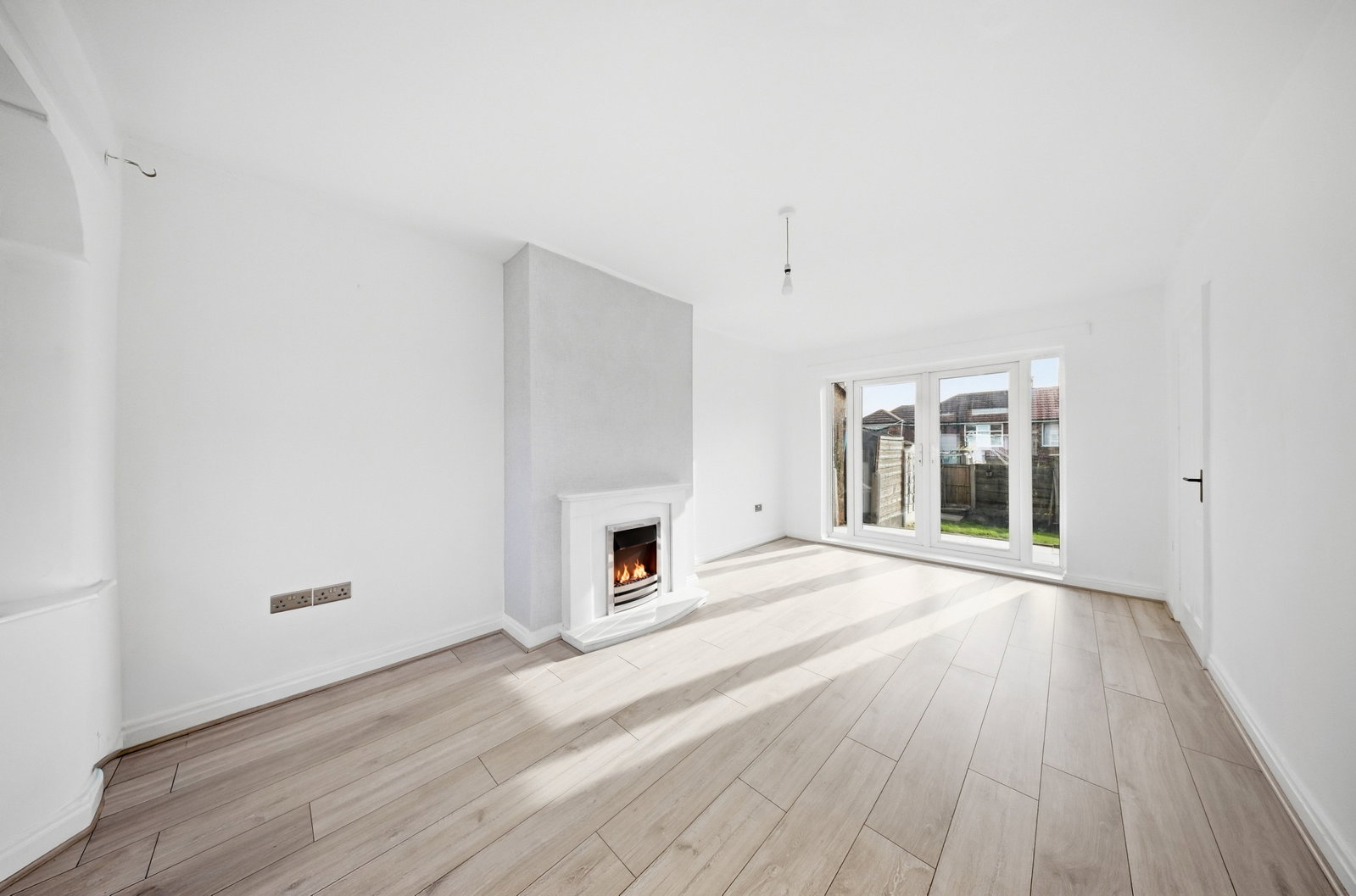 End Of Terrace House for sale in Manchester, Dearden Avenue, Little Hulton, Manchester, M38 9GH