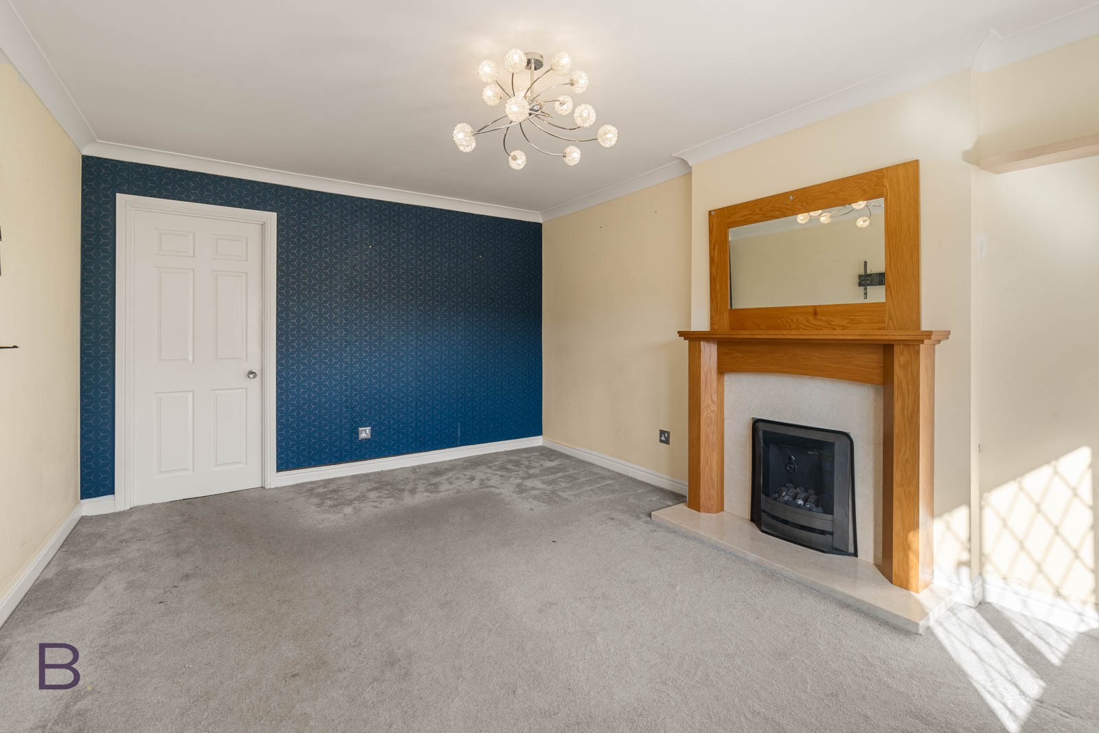 Semi Detached House for sale in Bradford, Penny Hill Drive, Clayton, Bradford, BD14 6NH, 753 m²