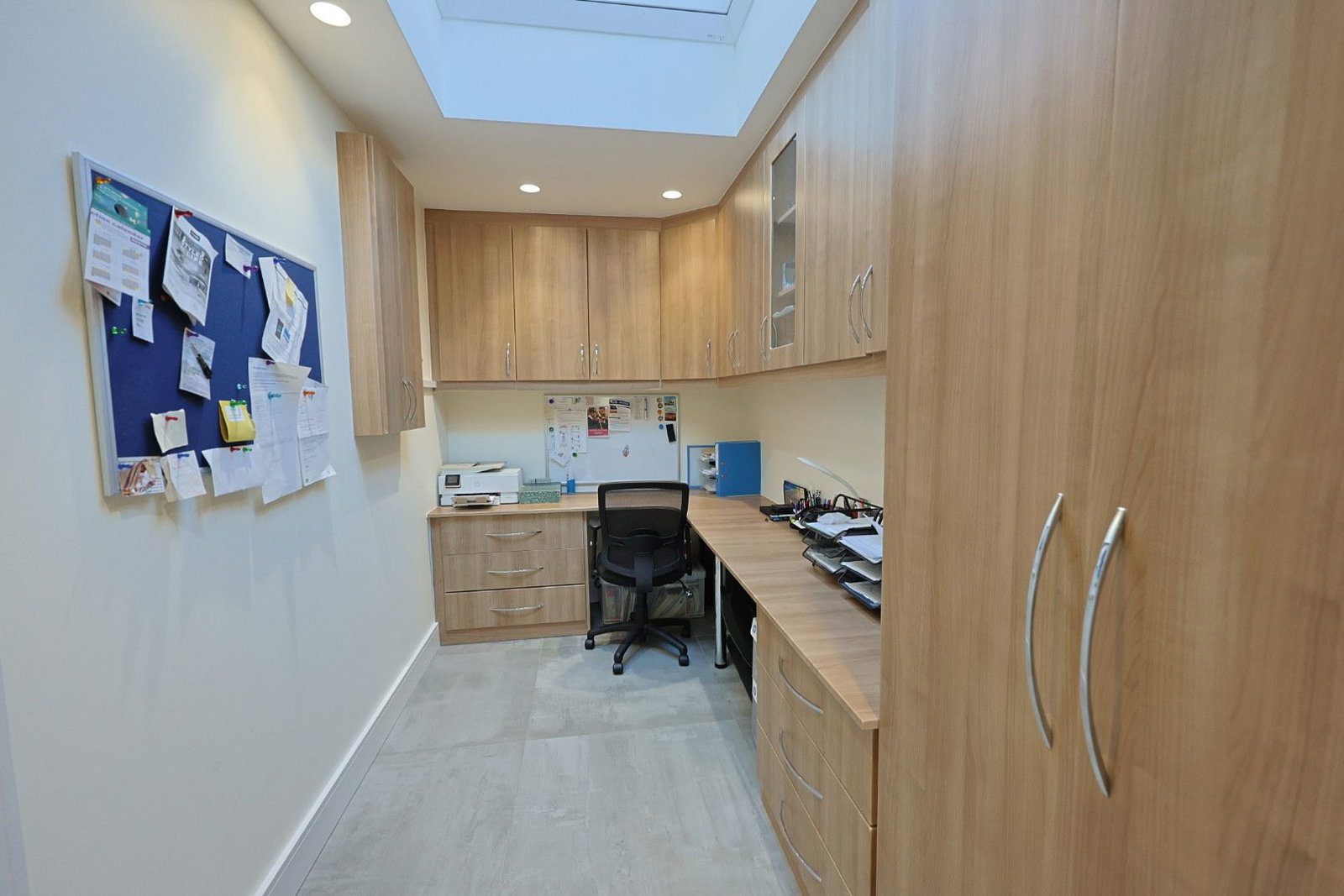 Detached House for sale in Edgware, Chestnut Avenue, Edgware, HA8 7RA, 2296 m²