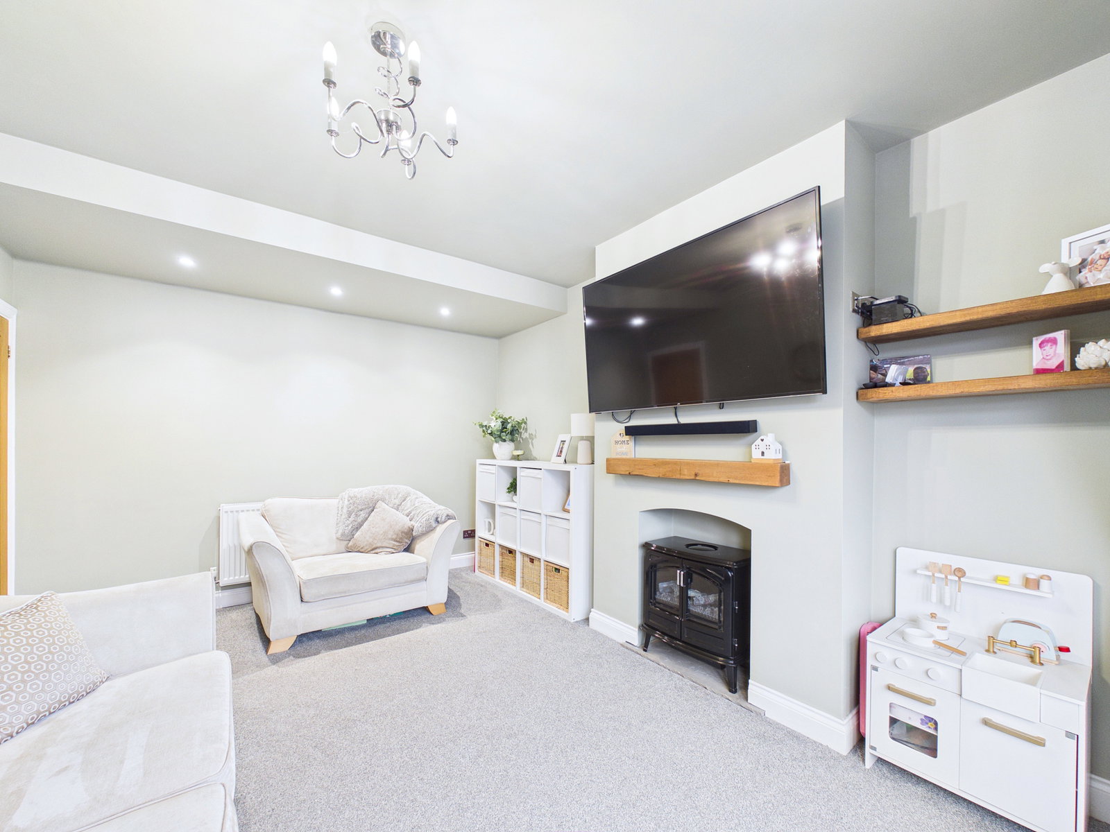 Semi Detached House for sale in Mansfield, Harvey Road, Mansfield, NG18 4ES