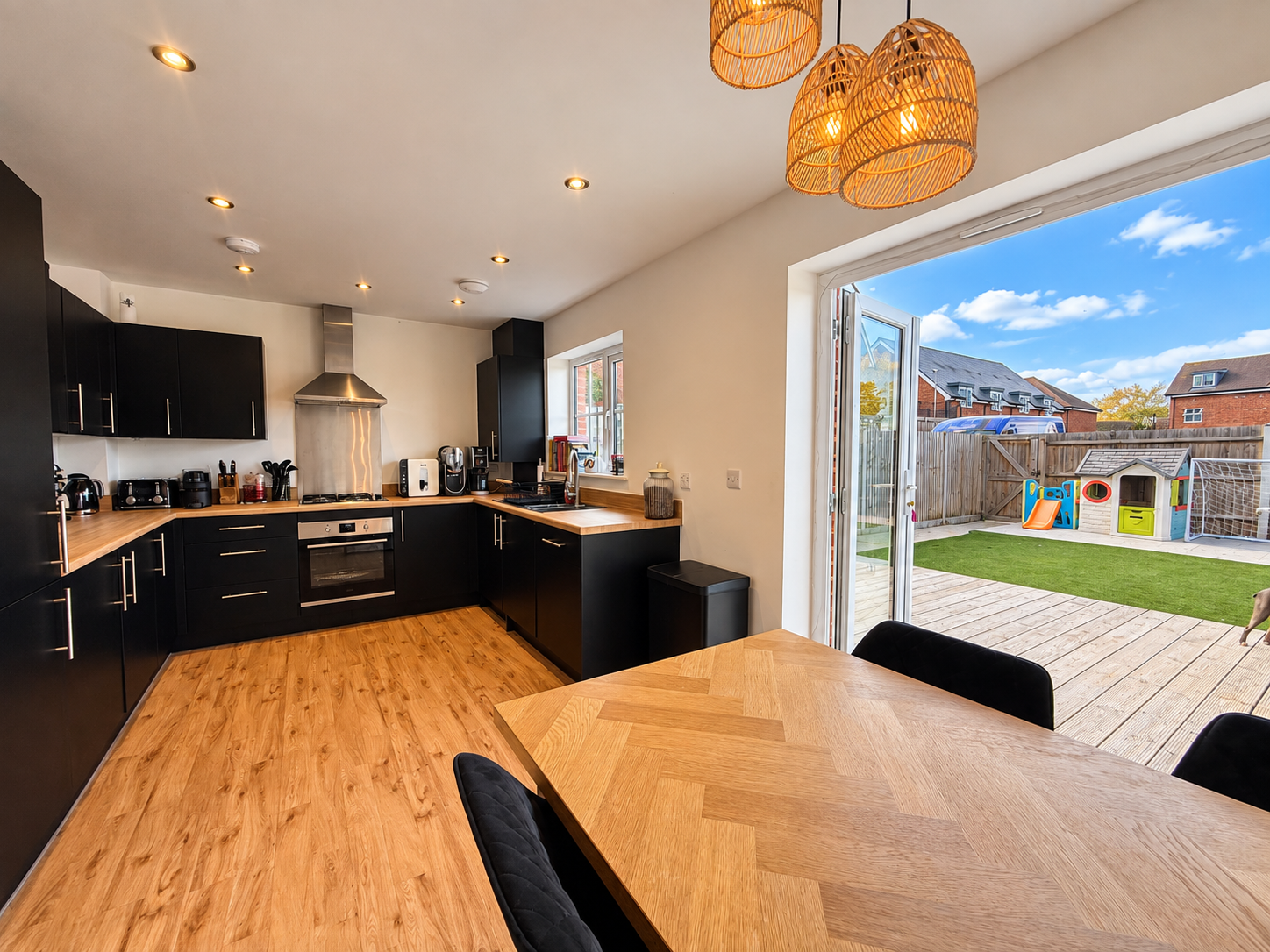 Semi Detached House for sale in Margate, Laleham Lane, Margate, 861 m²