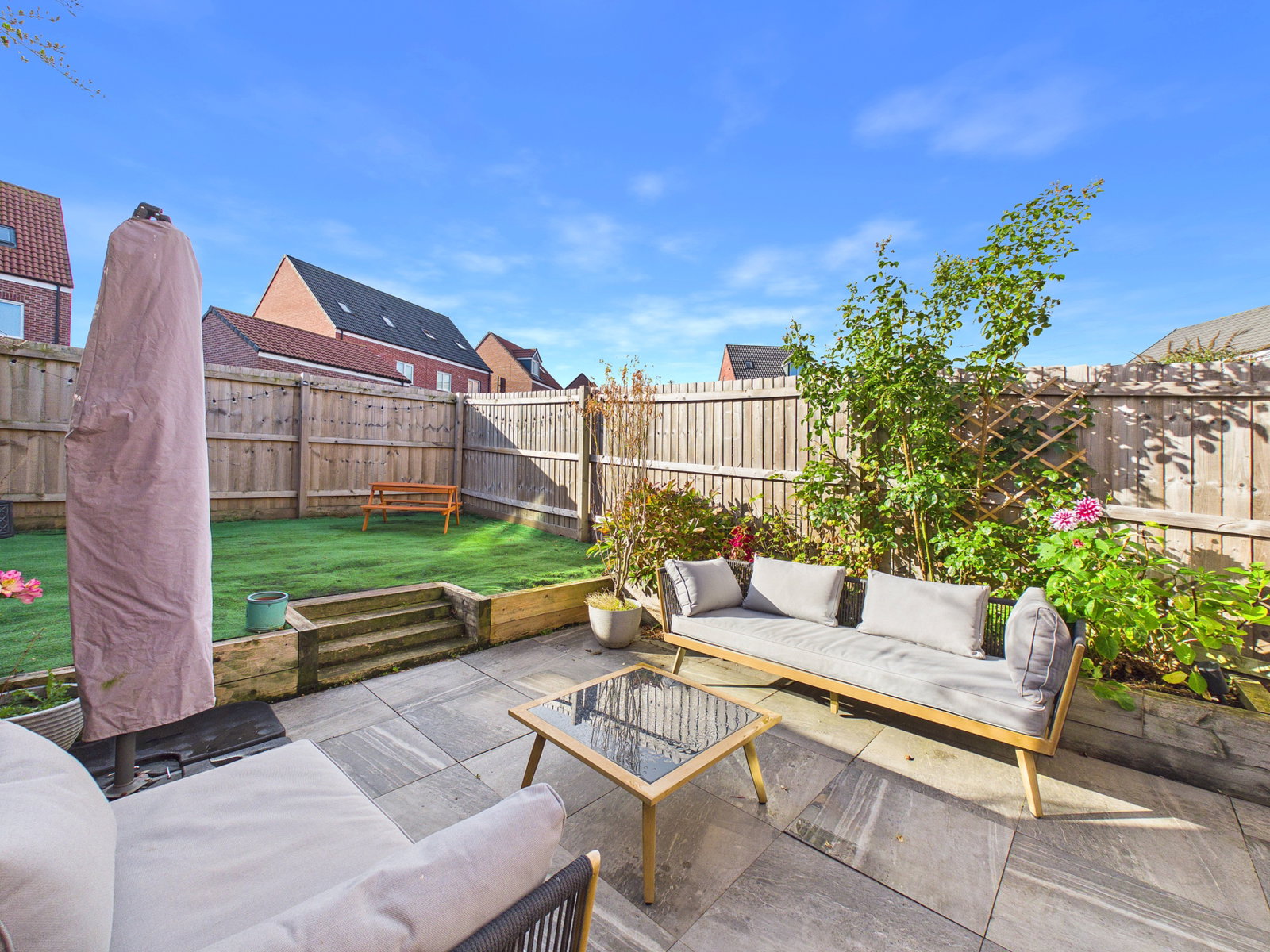 End Of Terrace House for sale in Clipstone, Blackthorn Gardens , Clipstone, Nottinghamshire, NG21 9HQ