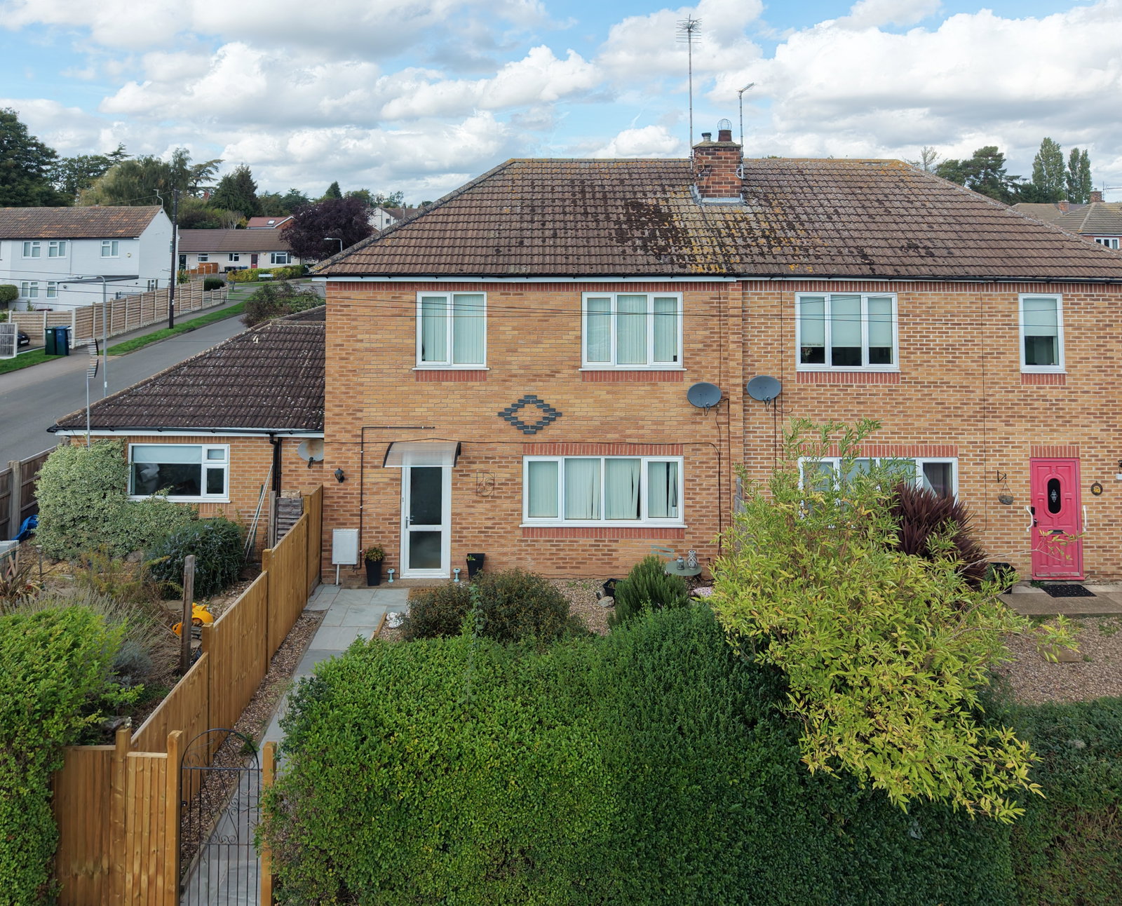 Terraced House for sale in Nottingham, Shelford Close, Radcliffe-on-Trent, NG12, 925 m²