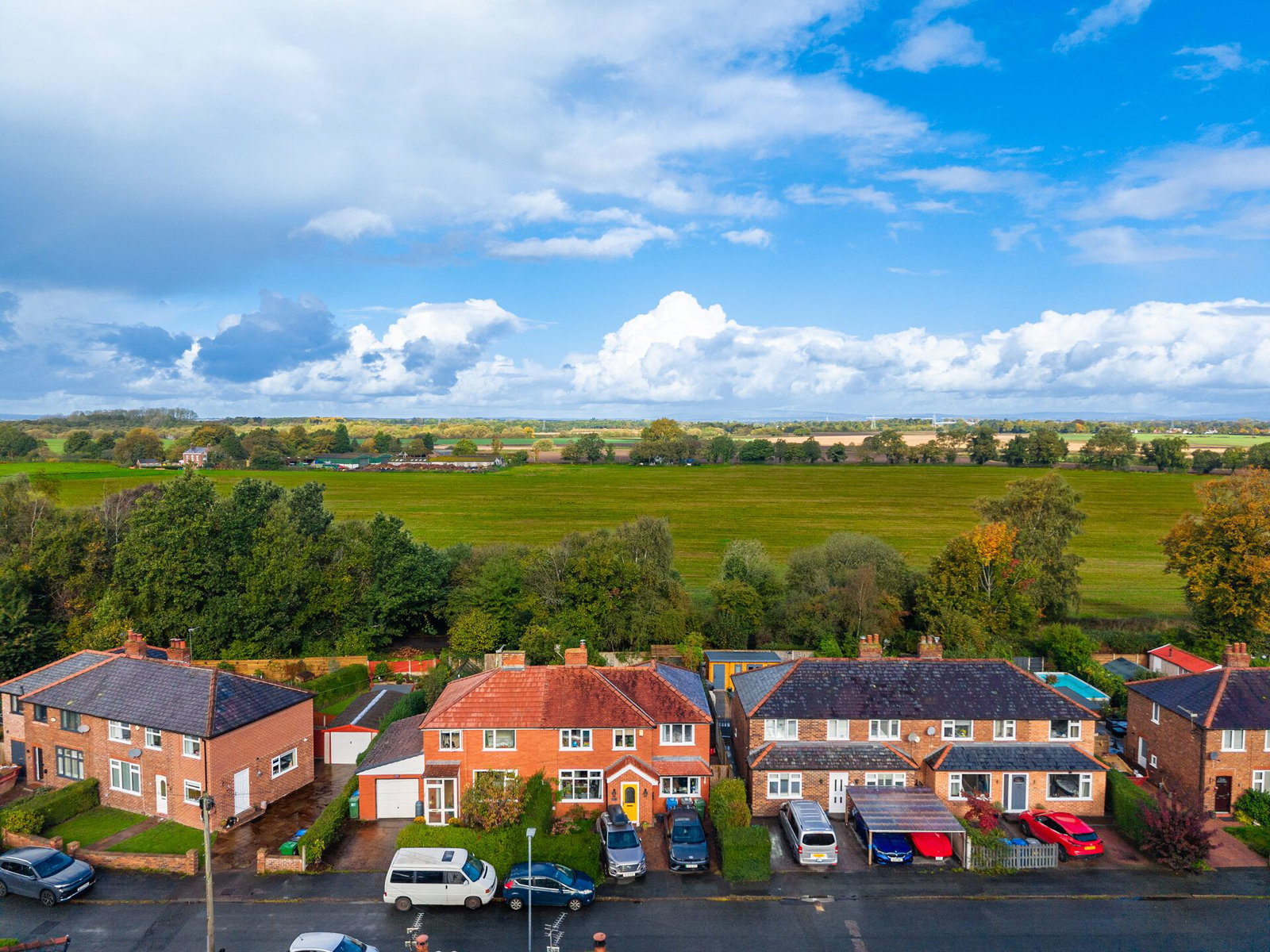 Semi Detached House for sale in Lymm, Adey Road, Lymm, WA13 9QX, 919 m²