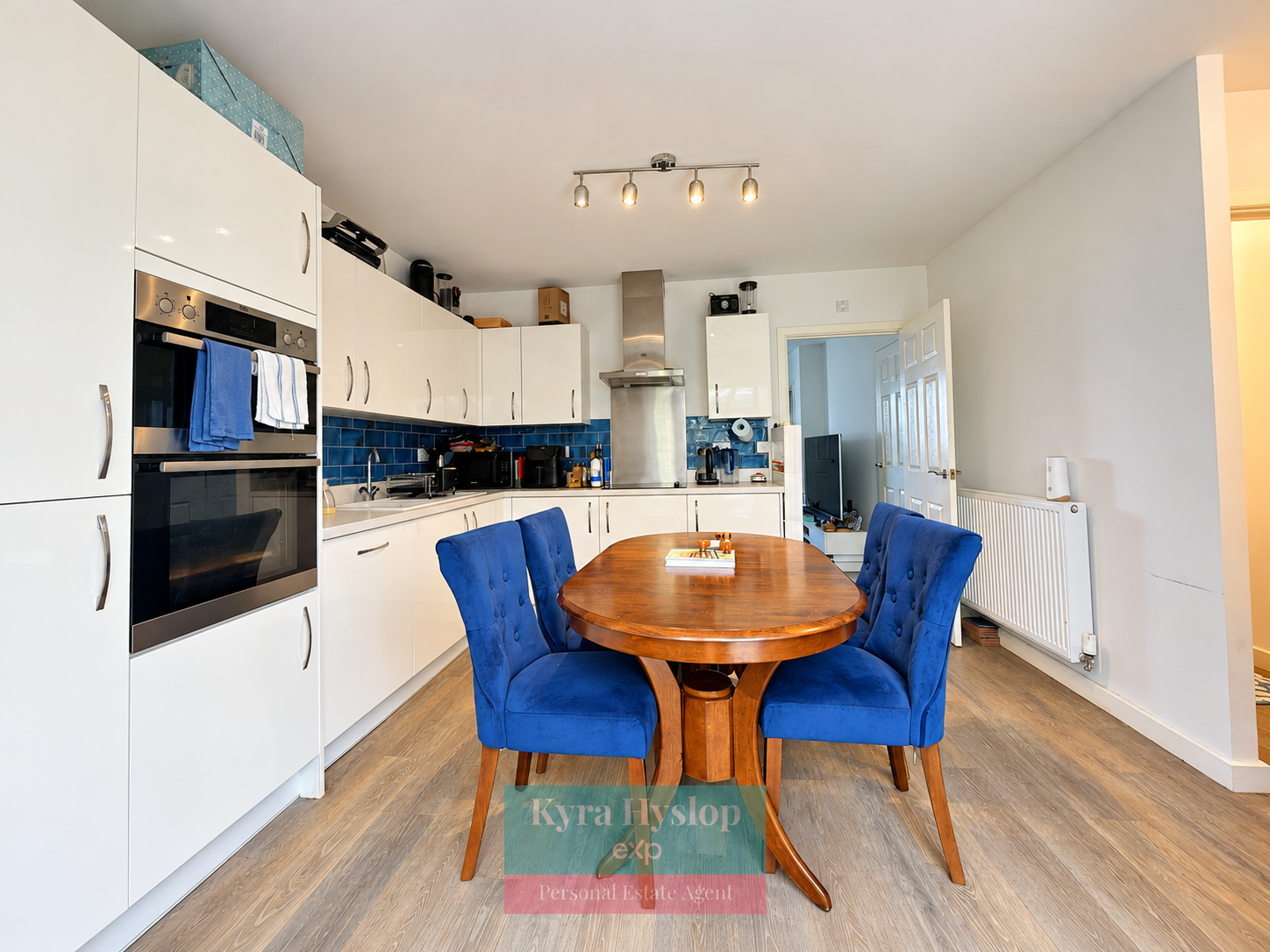 Semi Detached House for sale in Exeter, Coaker Road, Exeter, EX1 3BH, 1173 m²