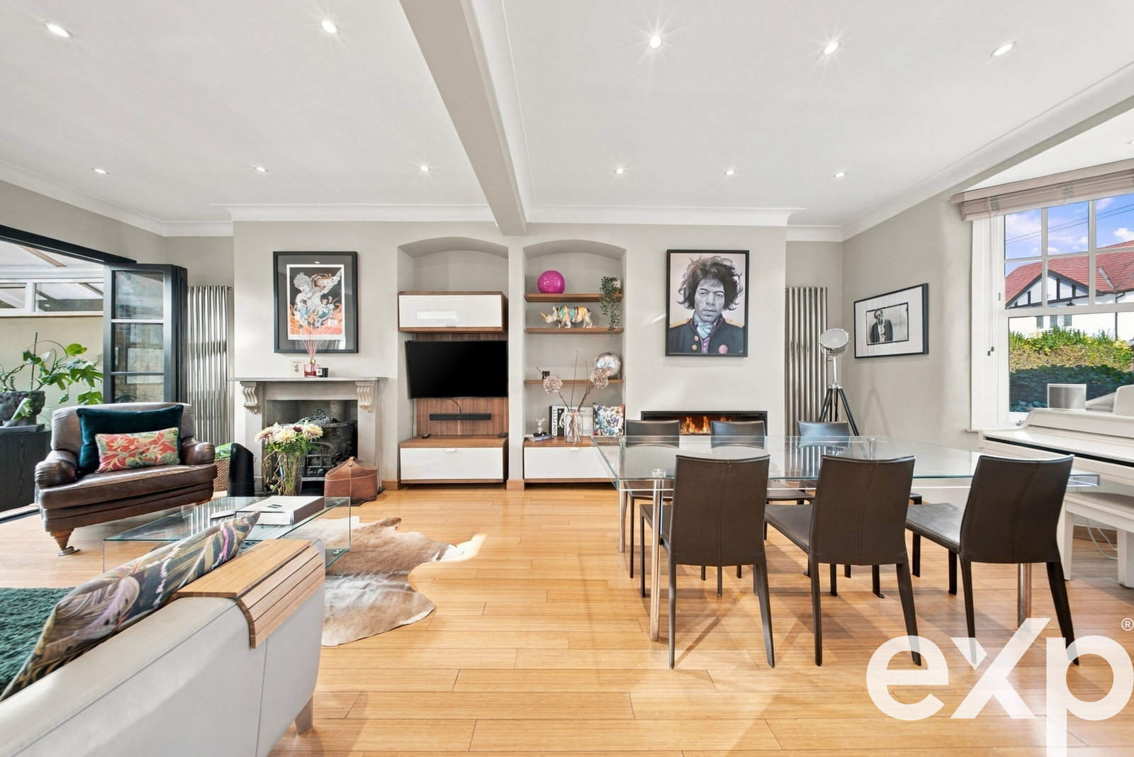 Semi Detached House for sale in Enfield, Wellington Road | Enfield | EN1, 1513 m²