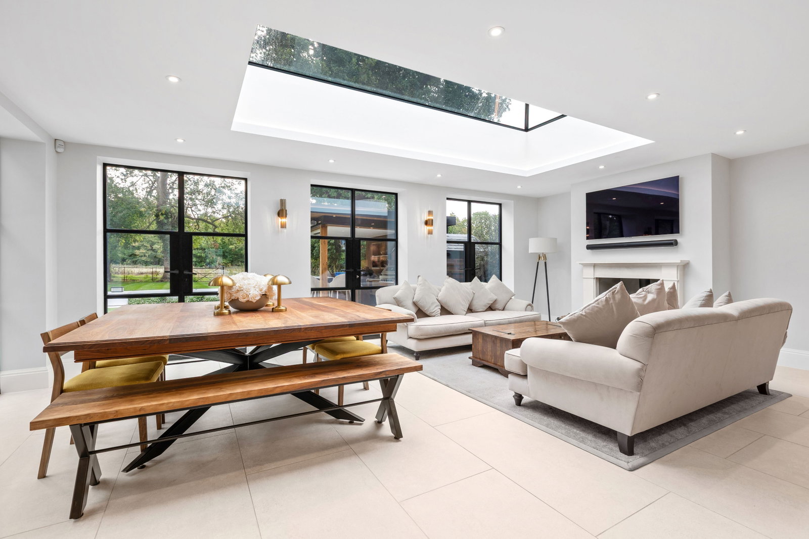 Detached House for sale in Stevenage, Chestnut Walk, Old Town, Stevenage, Hertfordshire, SG1 4DD