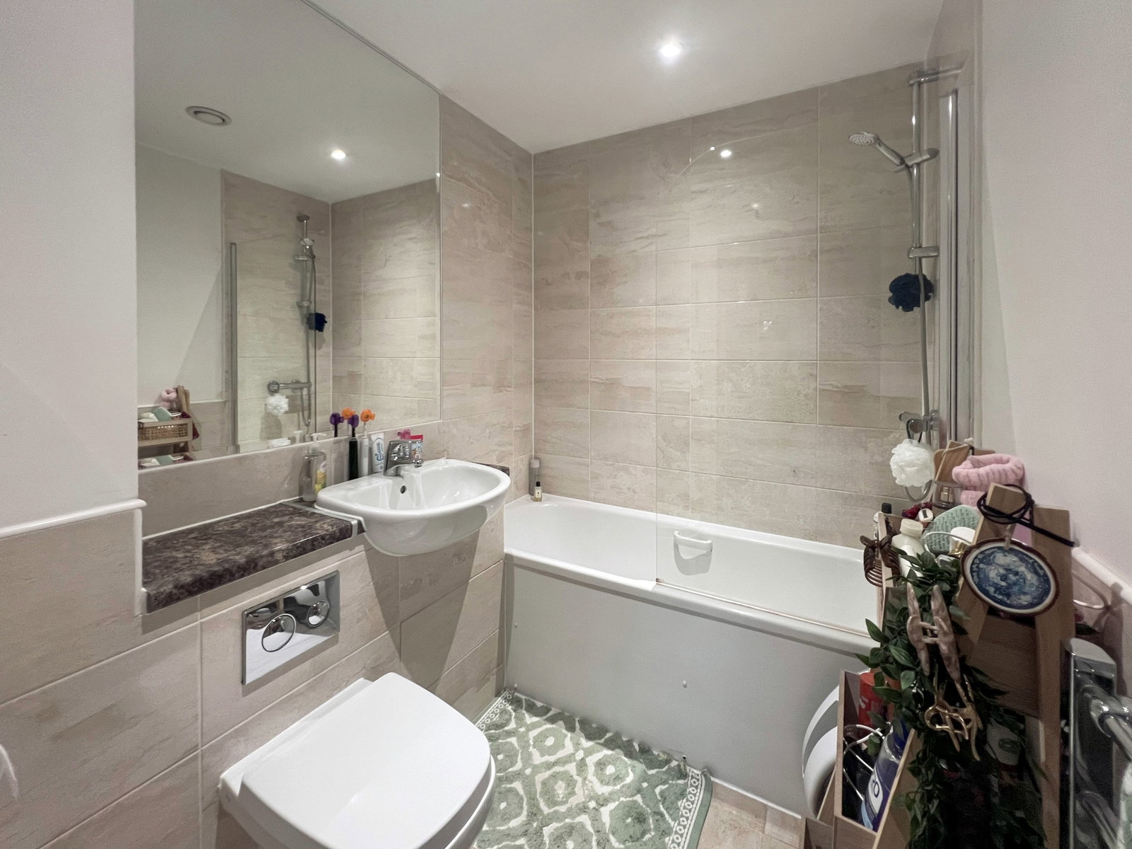 Apartment for sale in Hornchurch, Stafford Avenue, Hornchurch, RM11 2FA