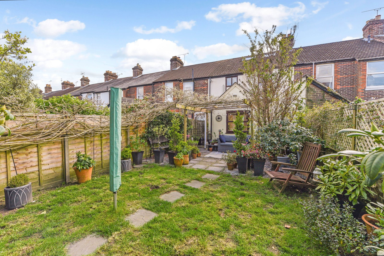 Terraced House for sale in Petersfield, Osborne Road, Petersfield, GU32 2AE, 1397 m²