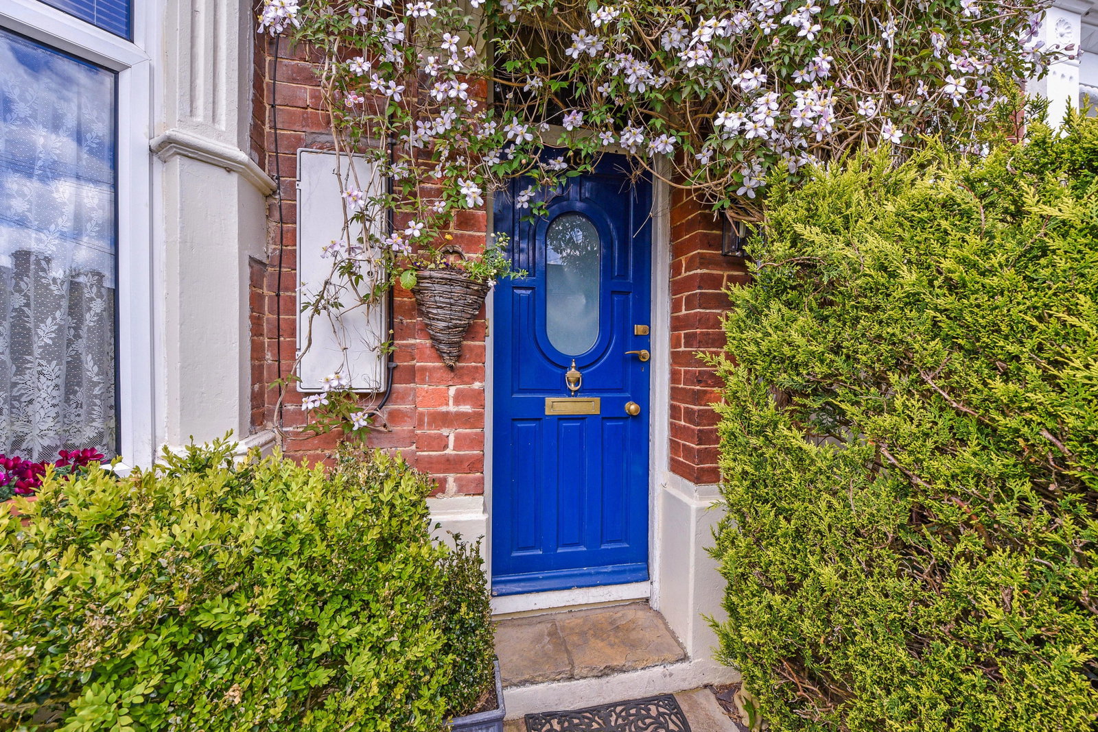 Terraced House for sale in Petersfield, Osborne Road, Petersfield, GU32 2AE, 1397 m²