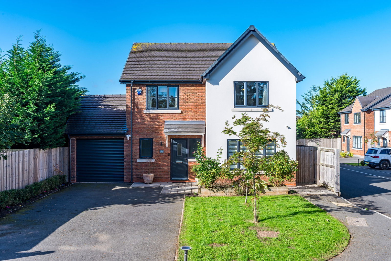 Detached House for sale in Wirral, Alexander Close, Pensby, CH61