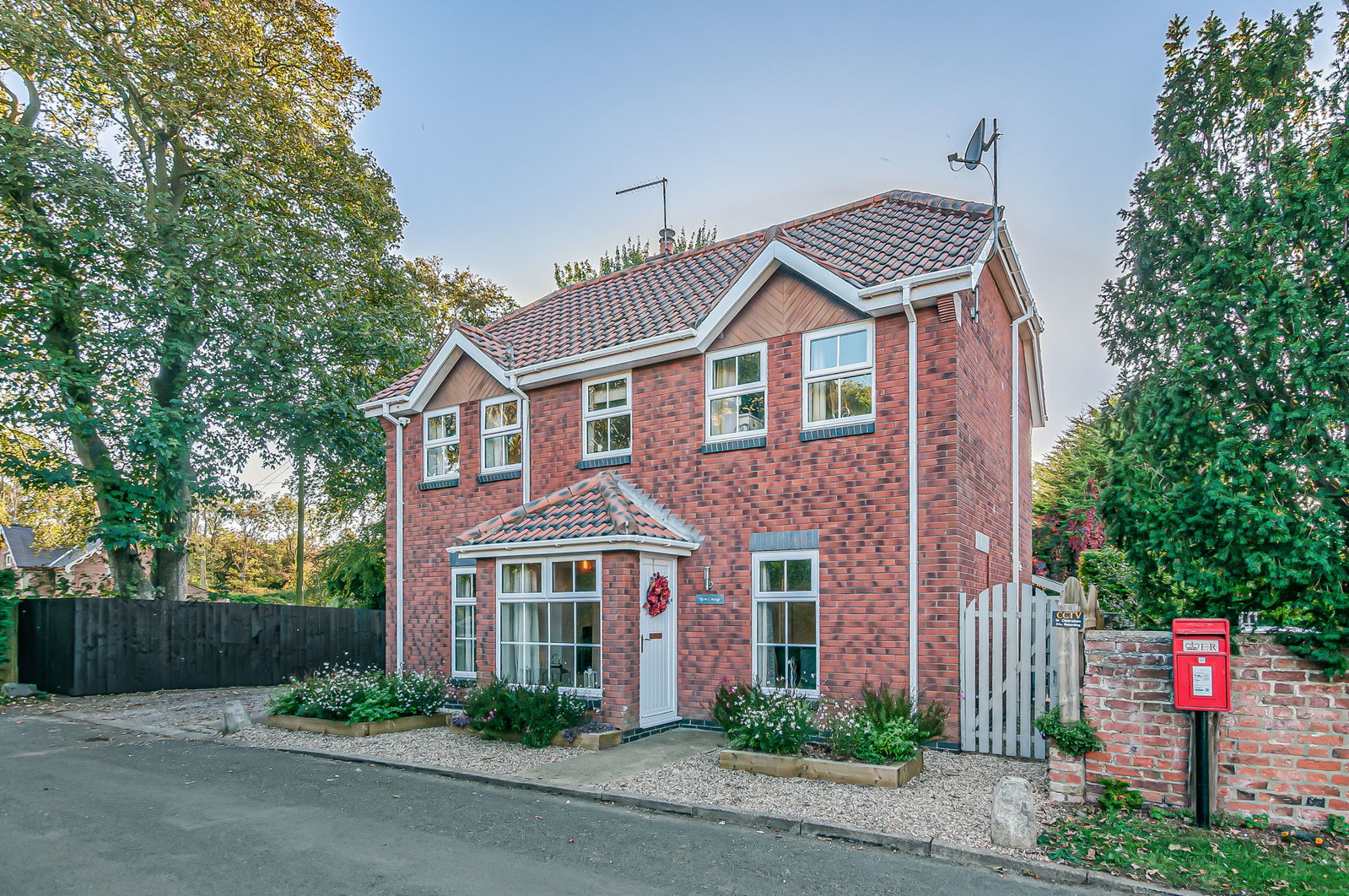 Detached House for sale in Hull, Grimston, Hull, HU11 4QE