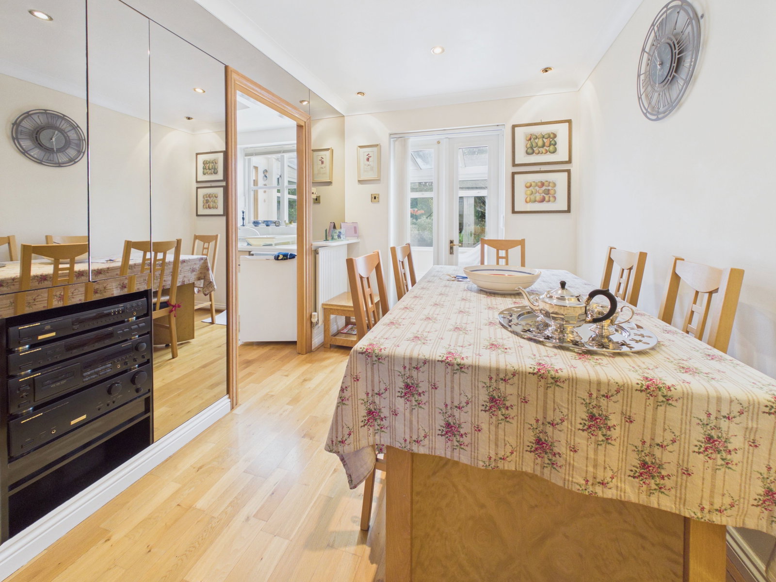 End Of Terrace House for sale in Harlow, Corner Meadow, Harlow, Essex, CM18 7JN