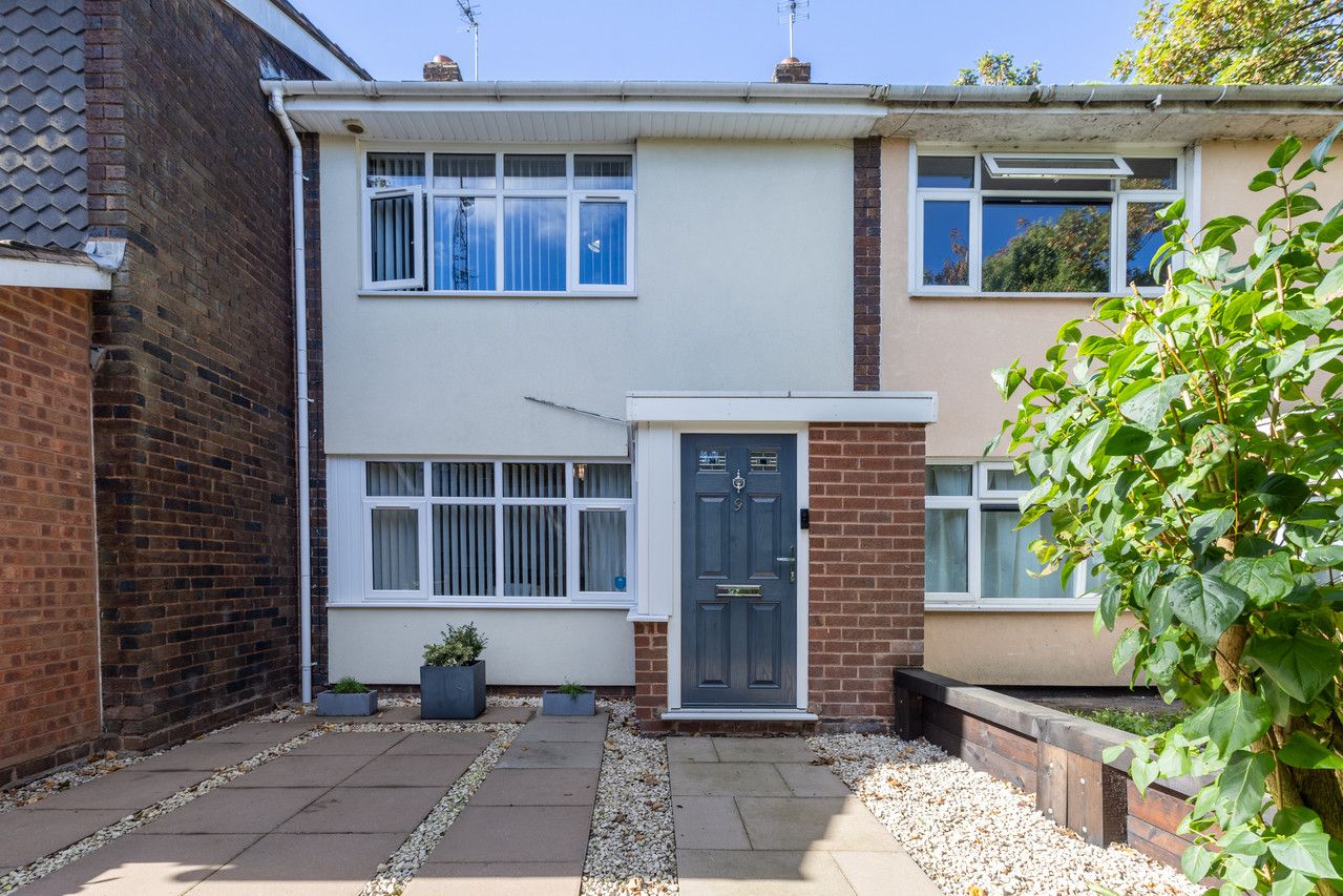 Terraced House for sale in Walsall, Station Close, Walsall, WS3 2PQ