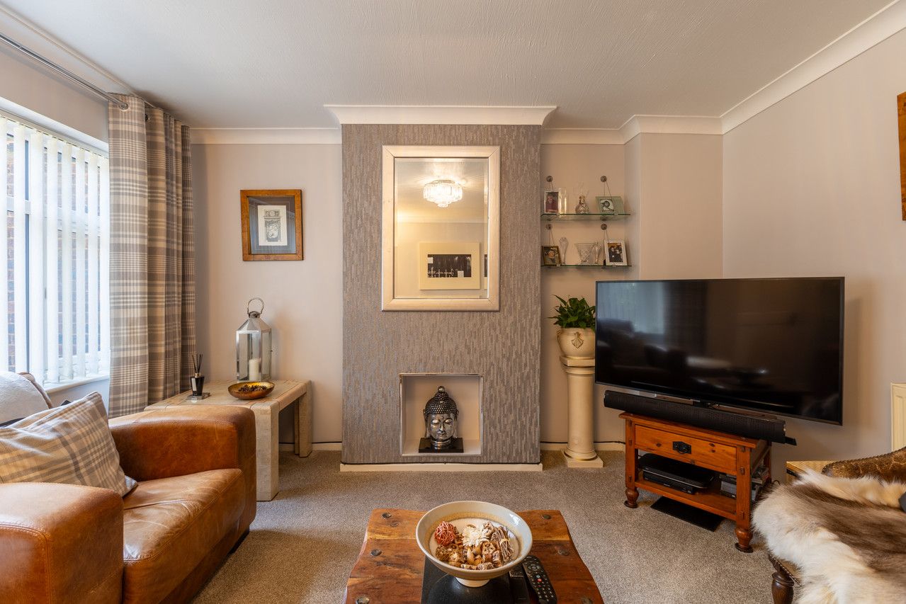 Terraced House for sale in Walsall, Station Close, Walsall, WS3 2PQ